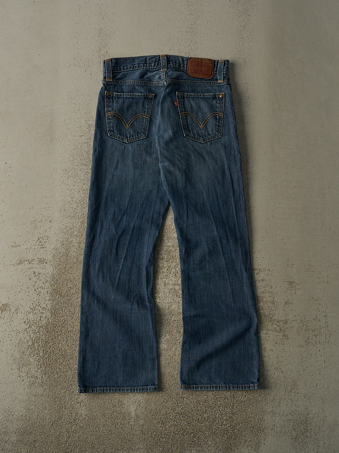 Vintage Y2K Dark Wash Levi's Boot Cut Jeans (31x30)