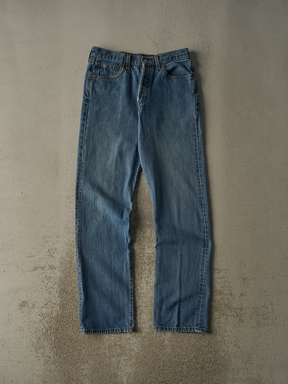 Vintage 90s Mid Wash Levi's 501 Jeans (31x35)