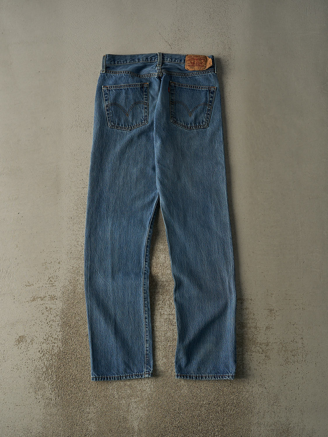 Vintage 90s Mid Wash Levi's 501 Jeans (31x35)