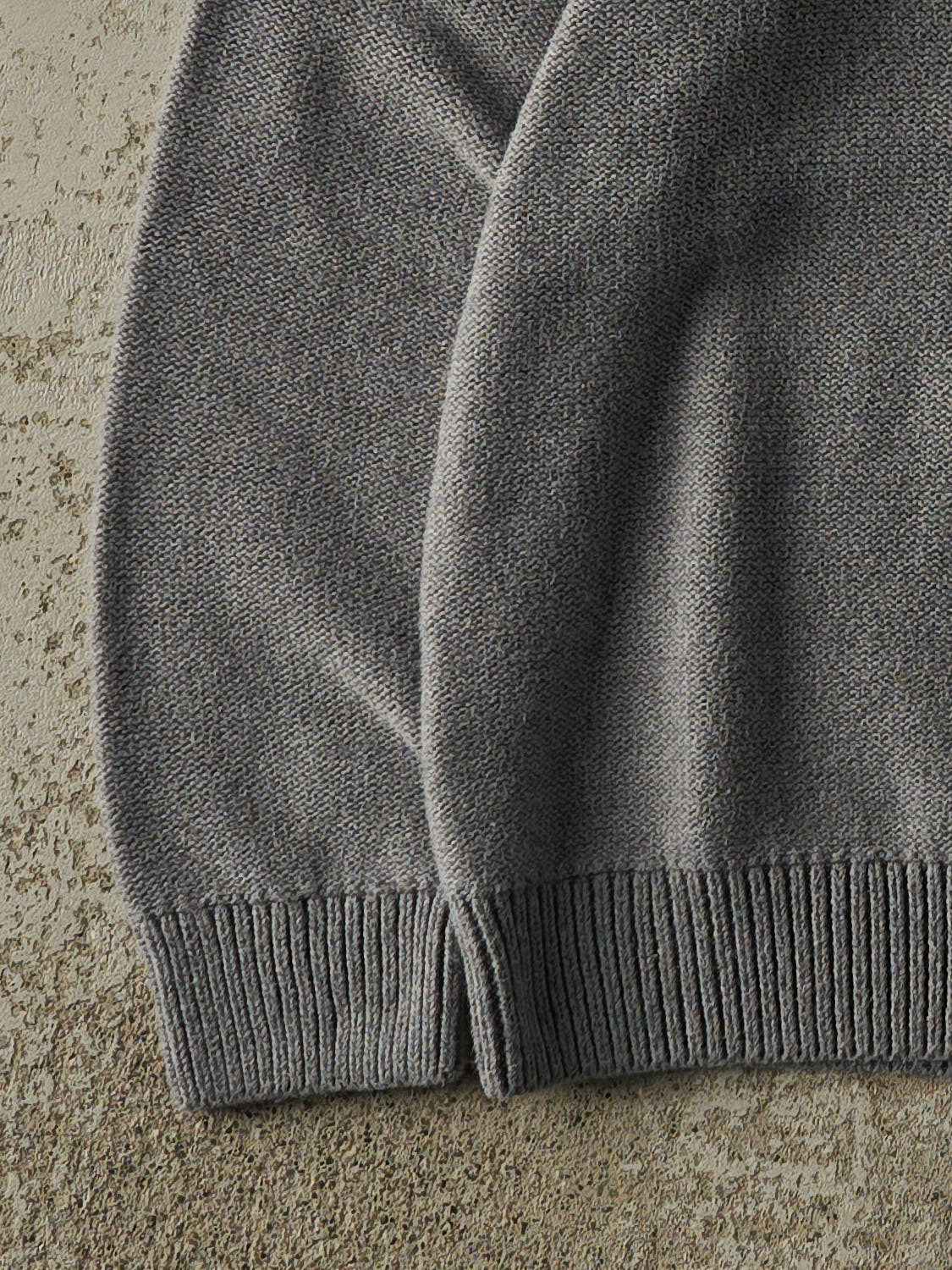 Vintage Y2K Grey Chaps Embroidered Knit (M)