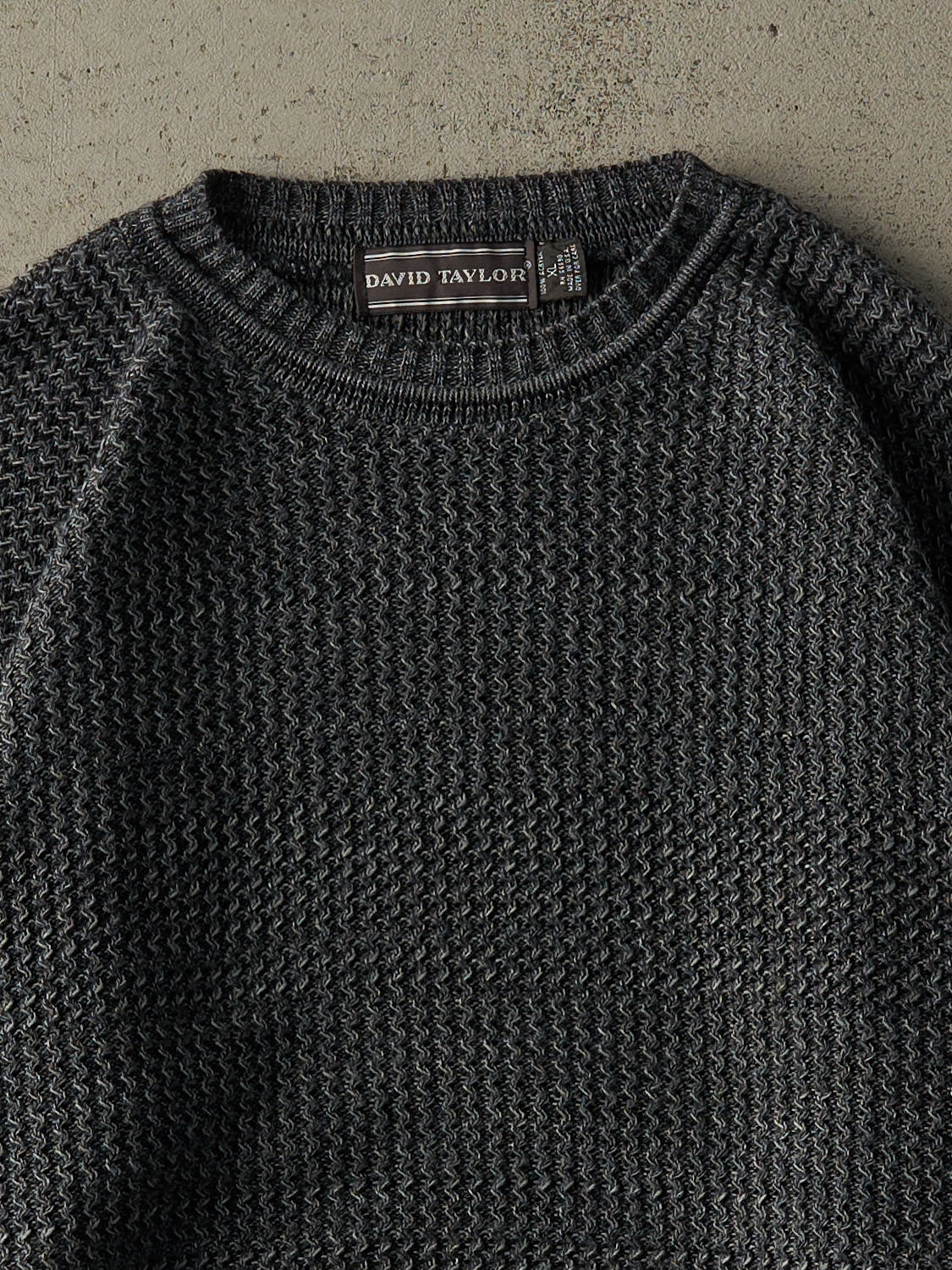 Vintage 90s Grey Patterned Knit (L/XL)
