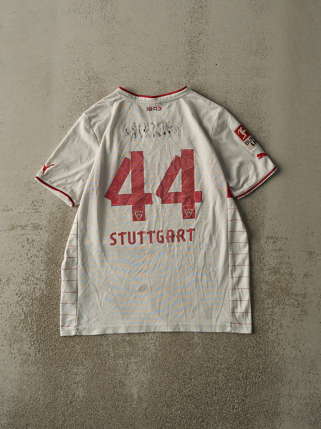 Vintage Y2K White & Red Mercedes Benz VfB Stuttgart #44 Alexandru Maxim Soccer Jersey (M)