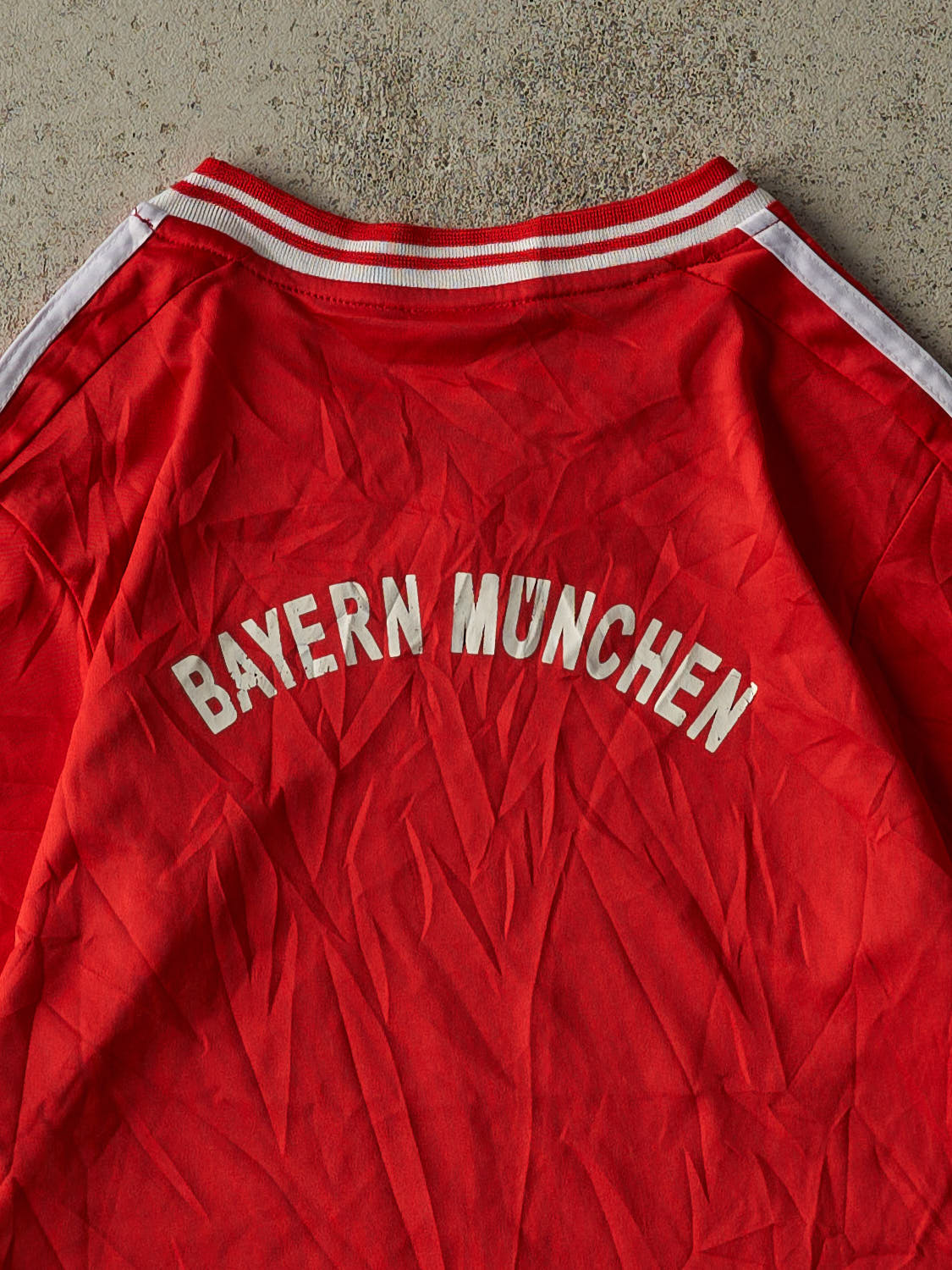 Vintage Y2K Red FC Bayern Munchen Soccer Jersey (XXS/XS)