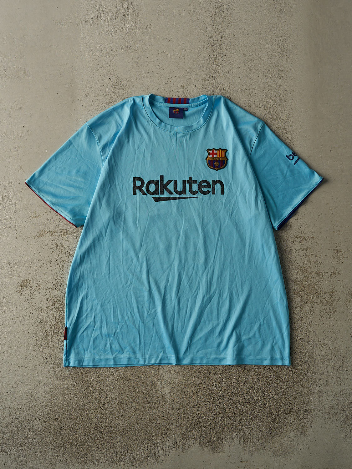 Vintage Y2K Blue FC Barcelona #10 Lionel Messi Soccer Jersey (XL/XXL)