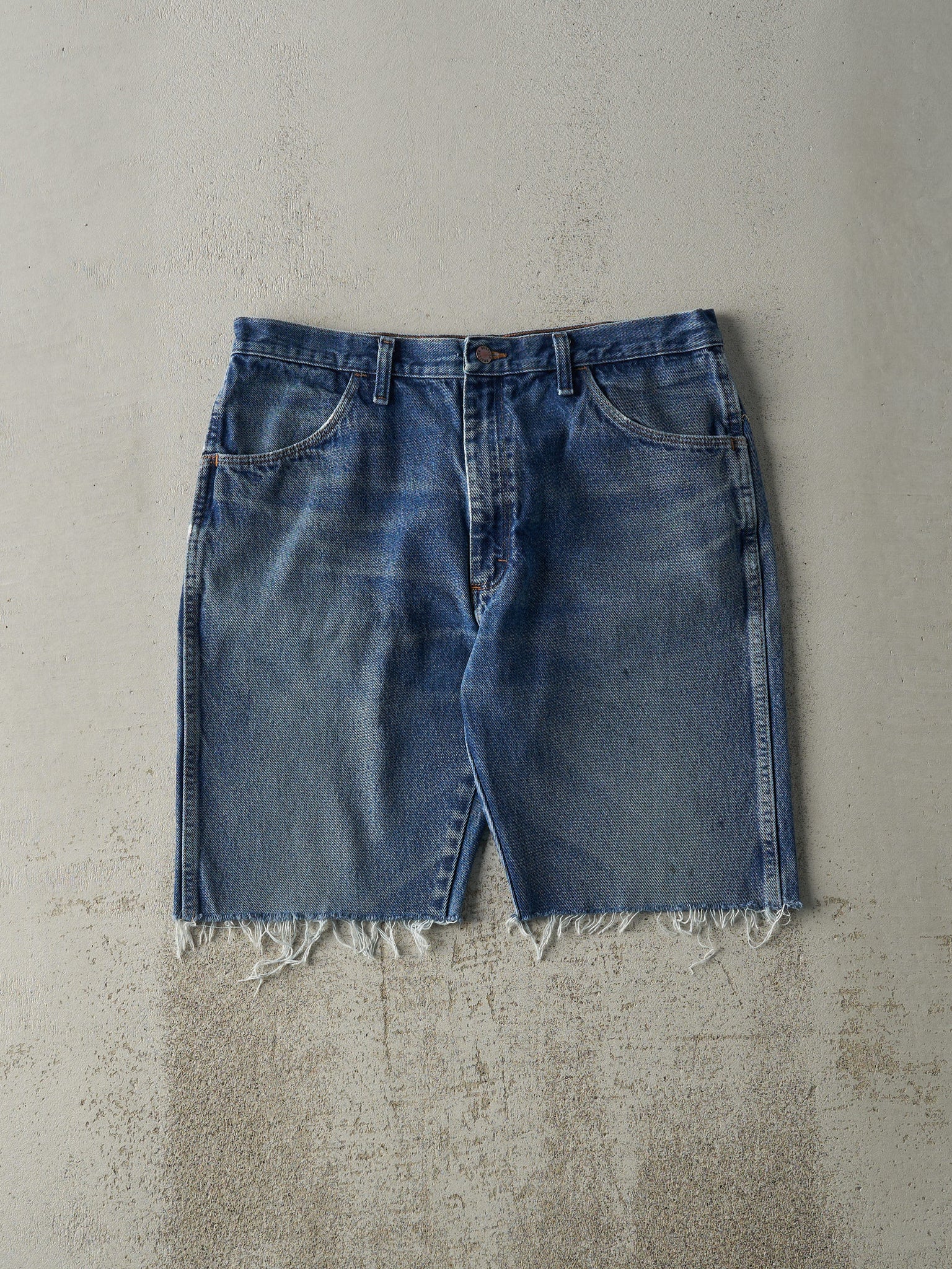 Vintage Y2K Mid Wash Rustler Cut Off Jean Shorts (35.5x10.5)