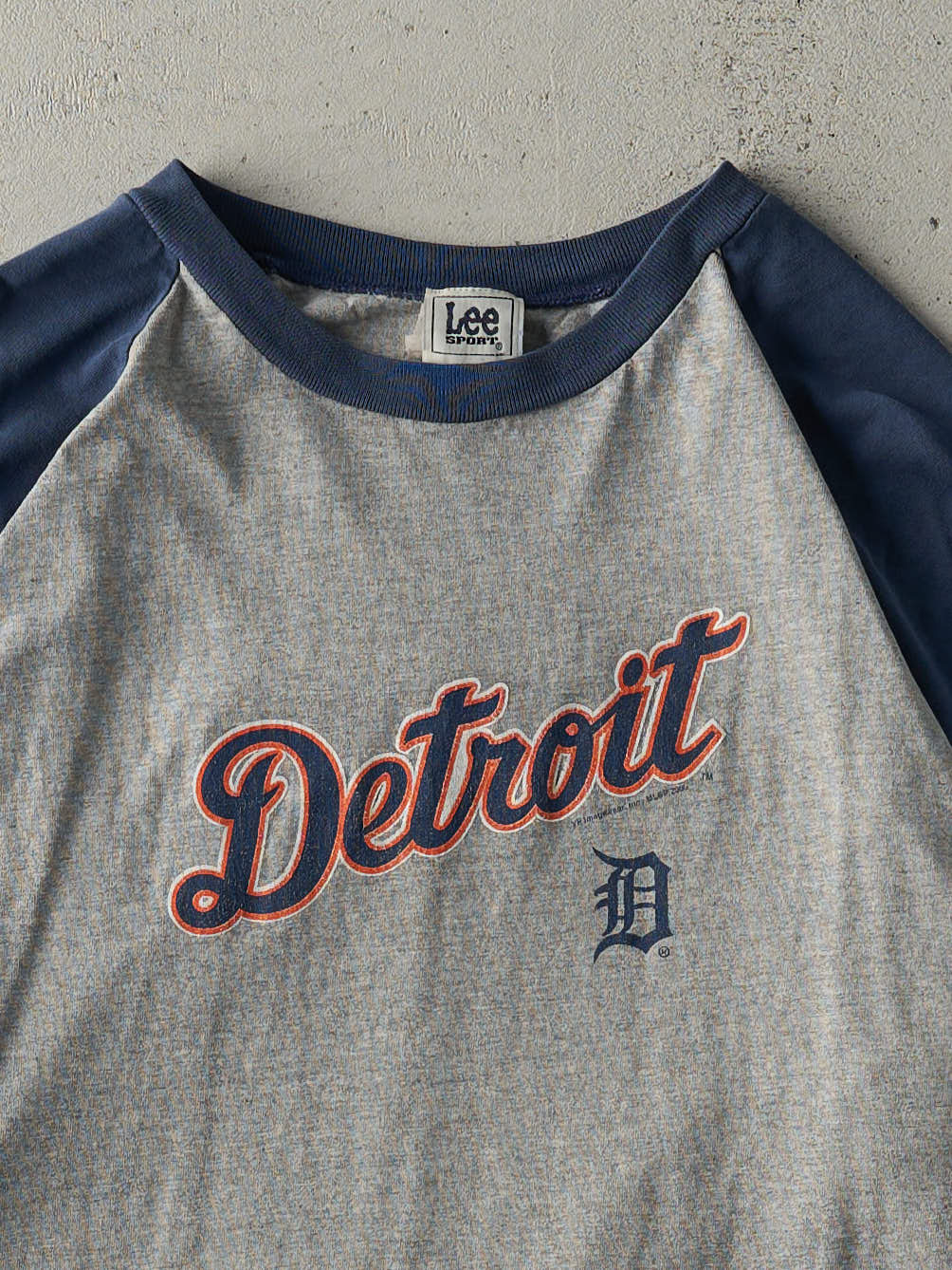 Vintage 06' Grey & Navy Detroit Tigers 3/4 Sleeve Shirt (L)