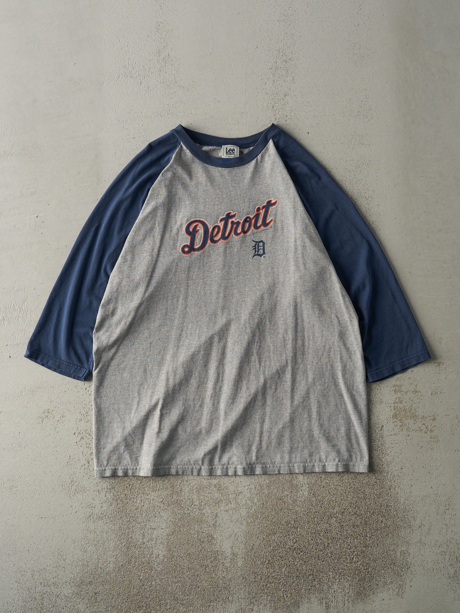 Vintage 06' Grey & Navy Detroit Tigers 3/4 Sleeve Shirt (L)