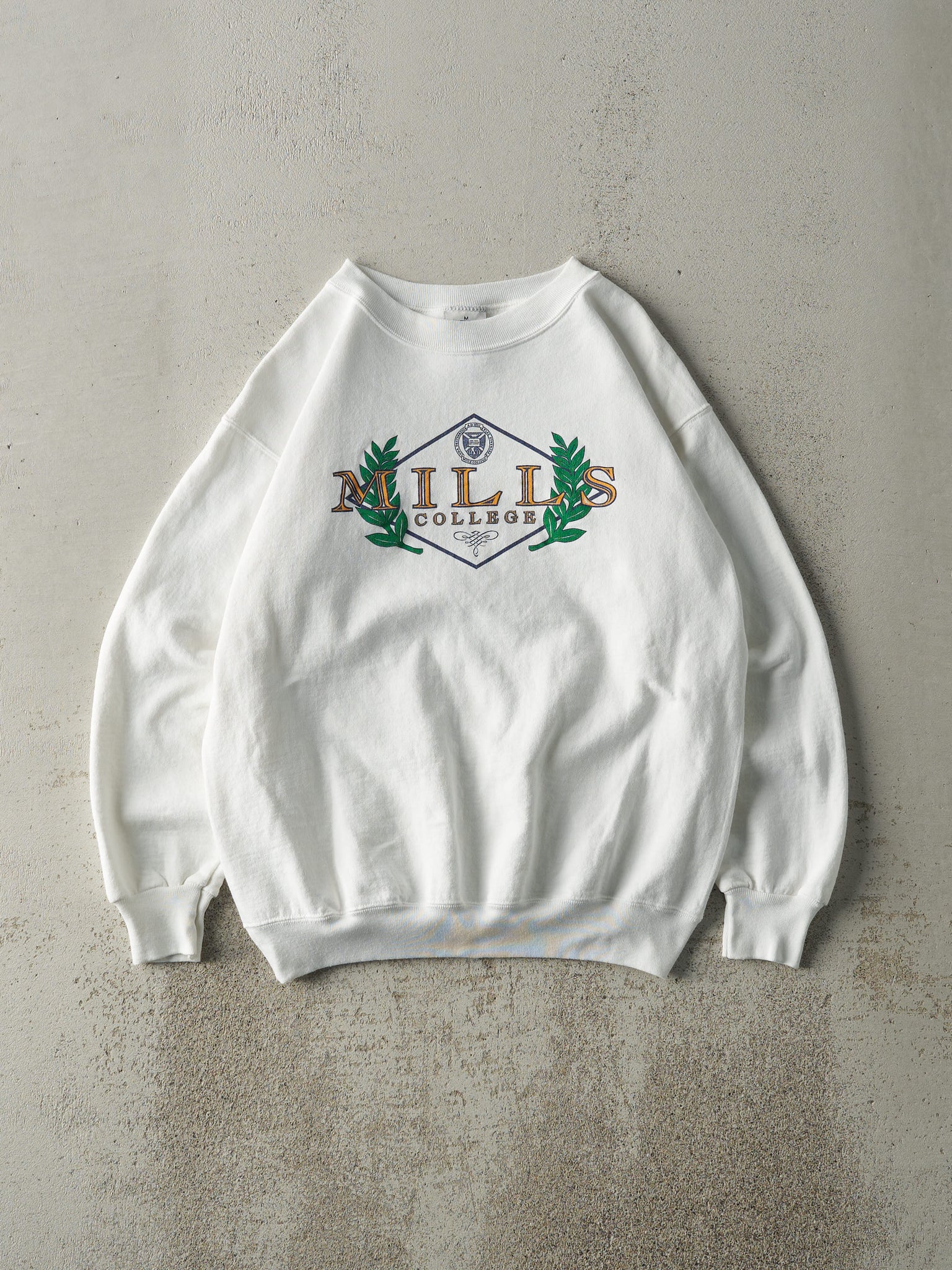 Vintage 90s White Mills College Crewneck (M)