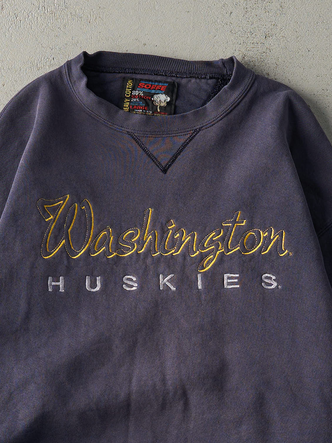 Vintage 90s Sun Faded Navy Washington Huskies Embroidered Crewneck (M)