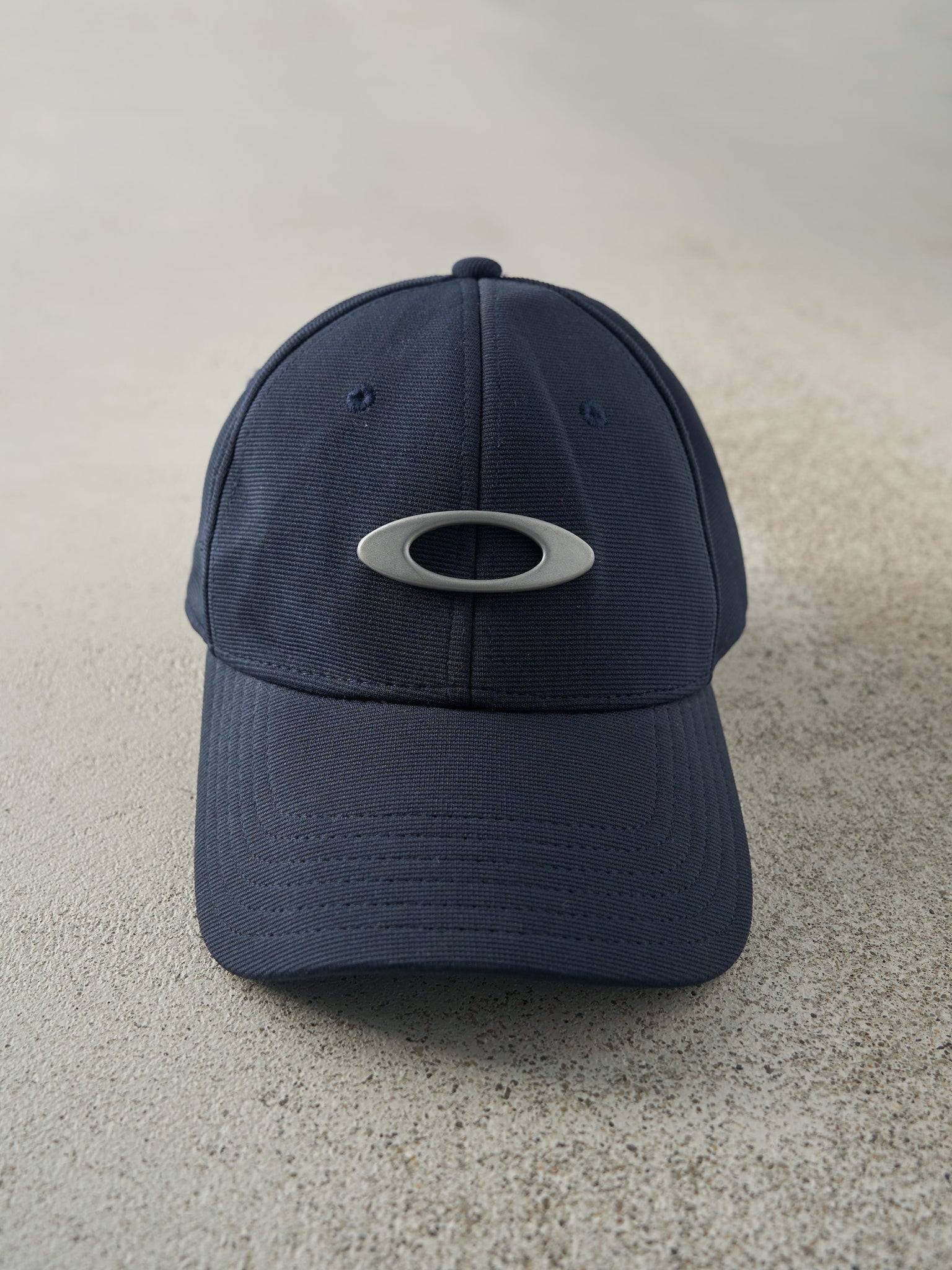 Vintage Y2K Navy Blue Oakley Flexfit Hat (S/M)