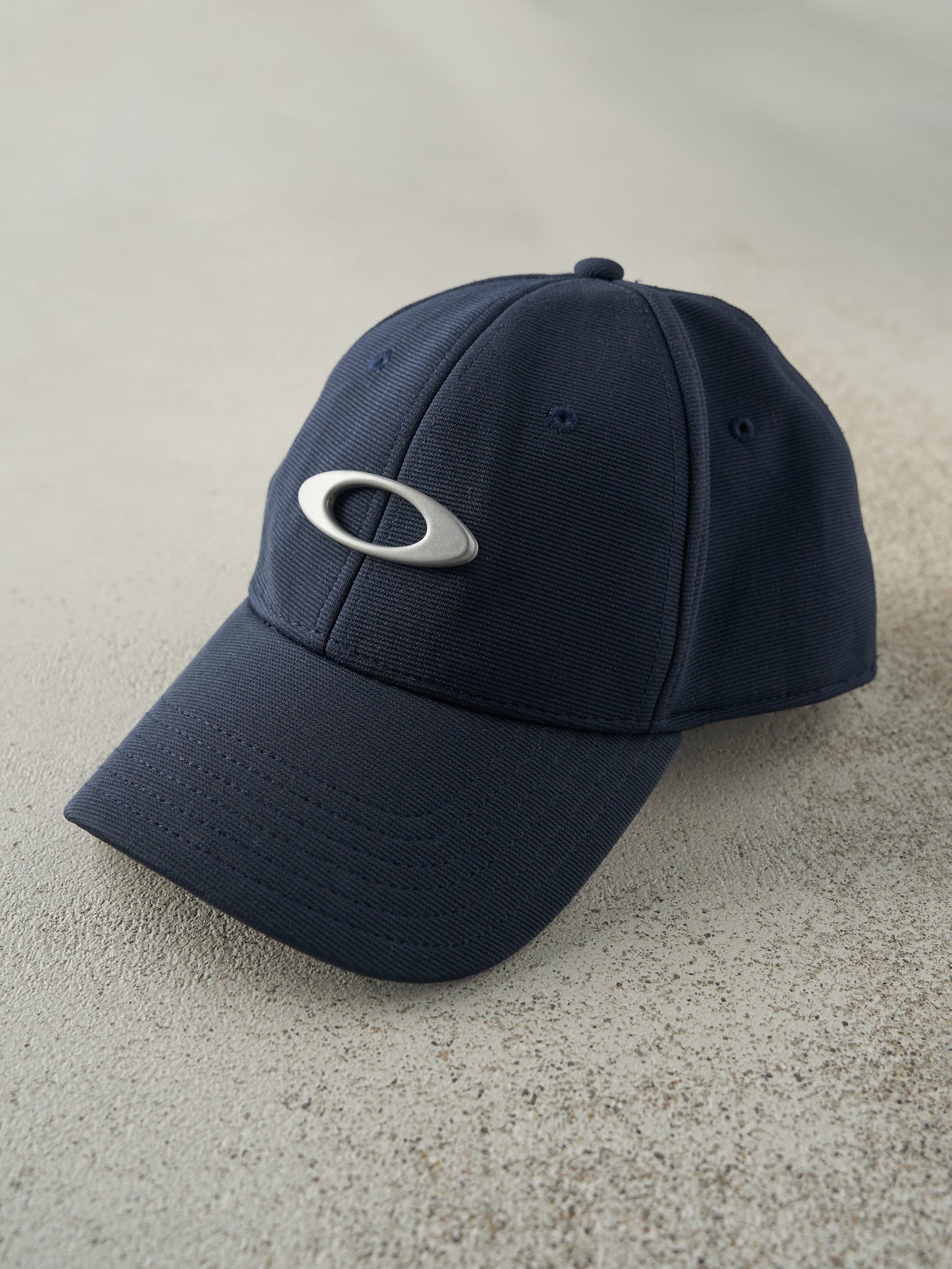 Vintage Y2K Navy Blue Oakley Flexfit Hat (S/M)