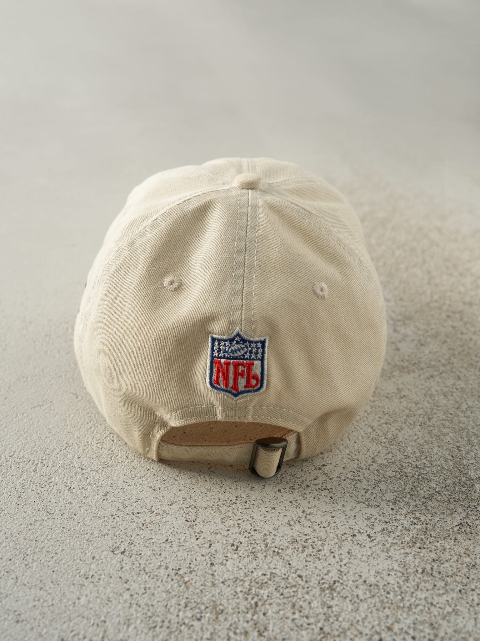 Vintage 90s Beige Oakland Raiders Strapback Hat
