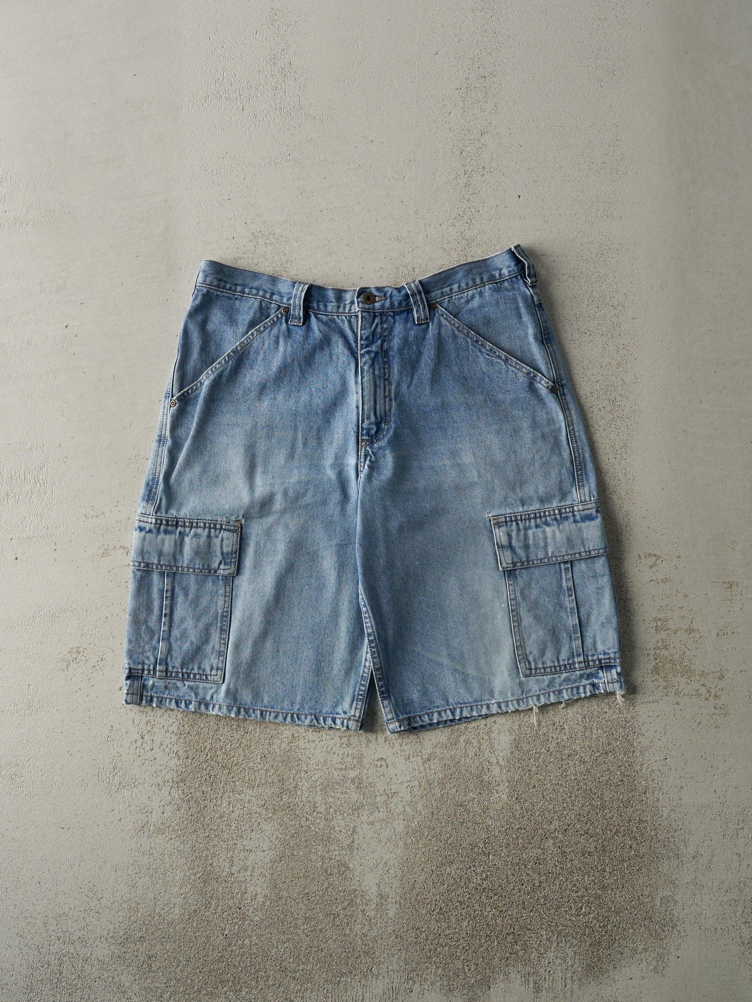 Vintage 90s Light Wash Lee Dungaree Cargo Jean Shorts (34x12)
