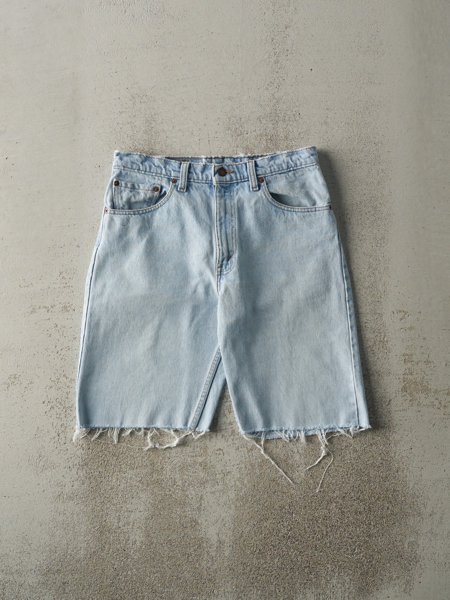 Vintage 90s Light Wash Levi's 550 Cut Off Jean Shorts (31x10)