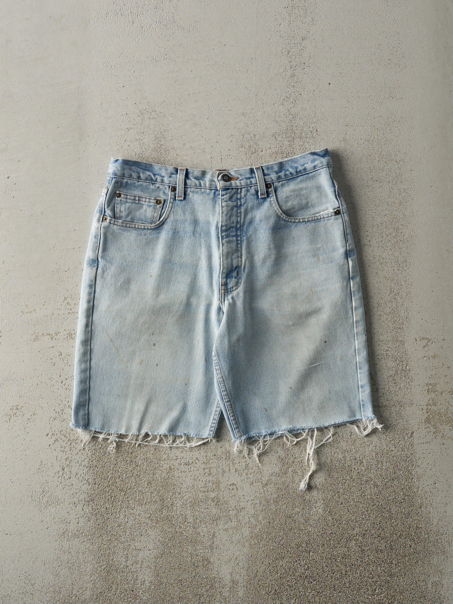 Vintage 90s Light Wash Nevada Cut Off Jean Shorts (32x9)