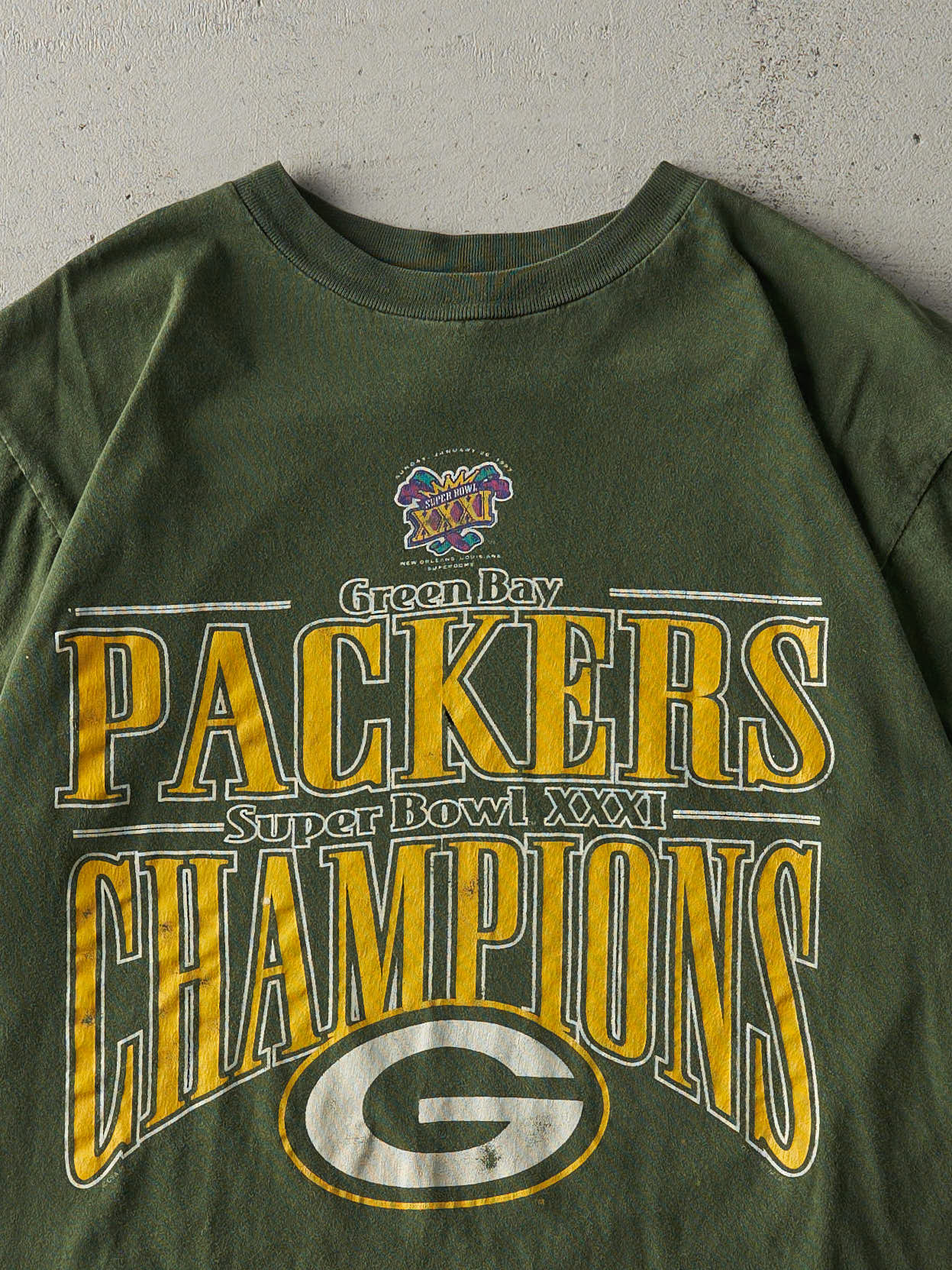 Vintage 97' Forest Green Green Bay Packers Super Bowl XXXI Champions Tee (M)