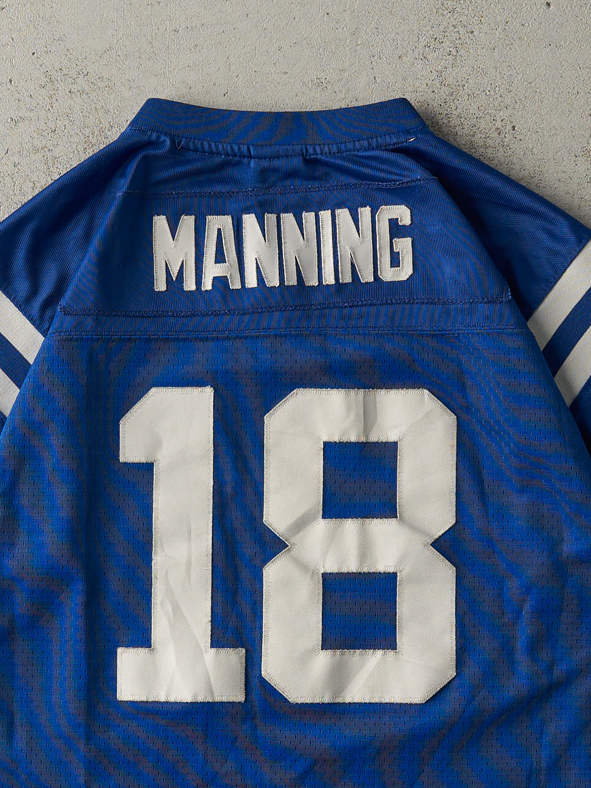 Vintage Y2K Blue Indianapolis Colts Peyton Manning #18 Football Jersey (M/L)