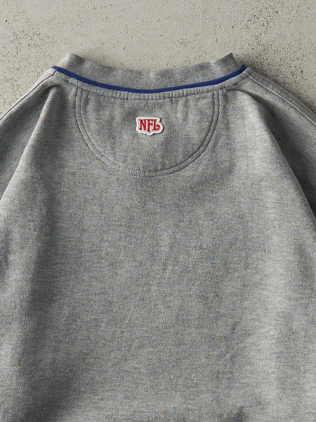 Vintage Y2K Grey Embroidered Indianapolis Colts Crewneck (XL)