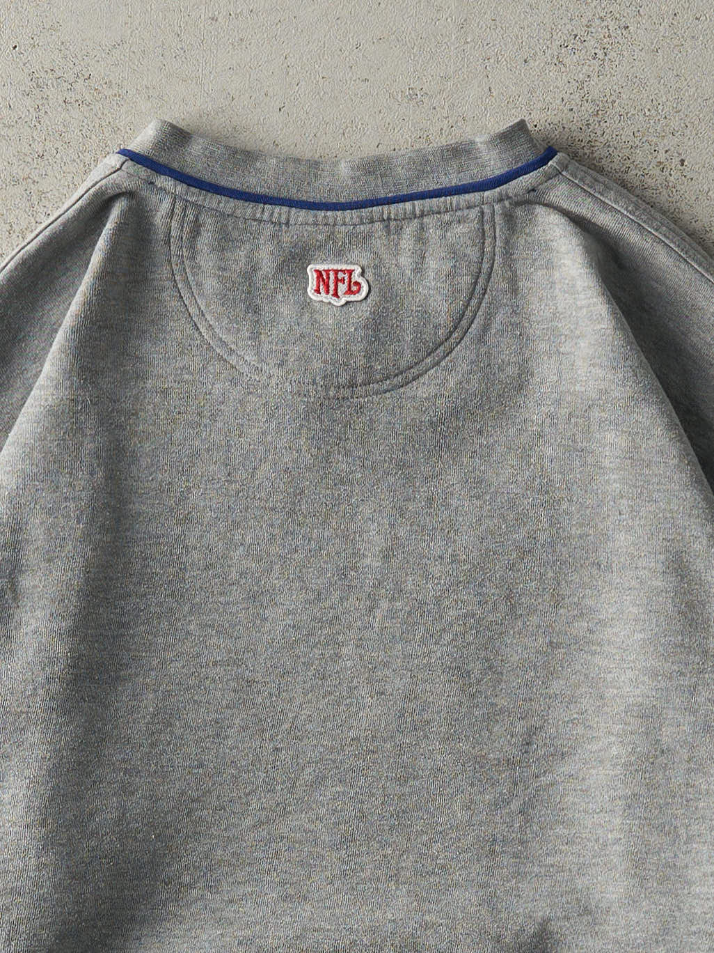 Vintage Y2K Grey Embroidered Indianapolis Colts Crewneck (L)