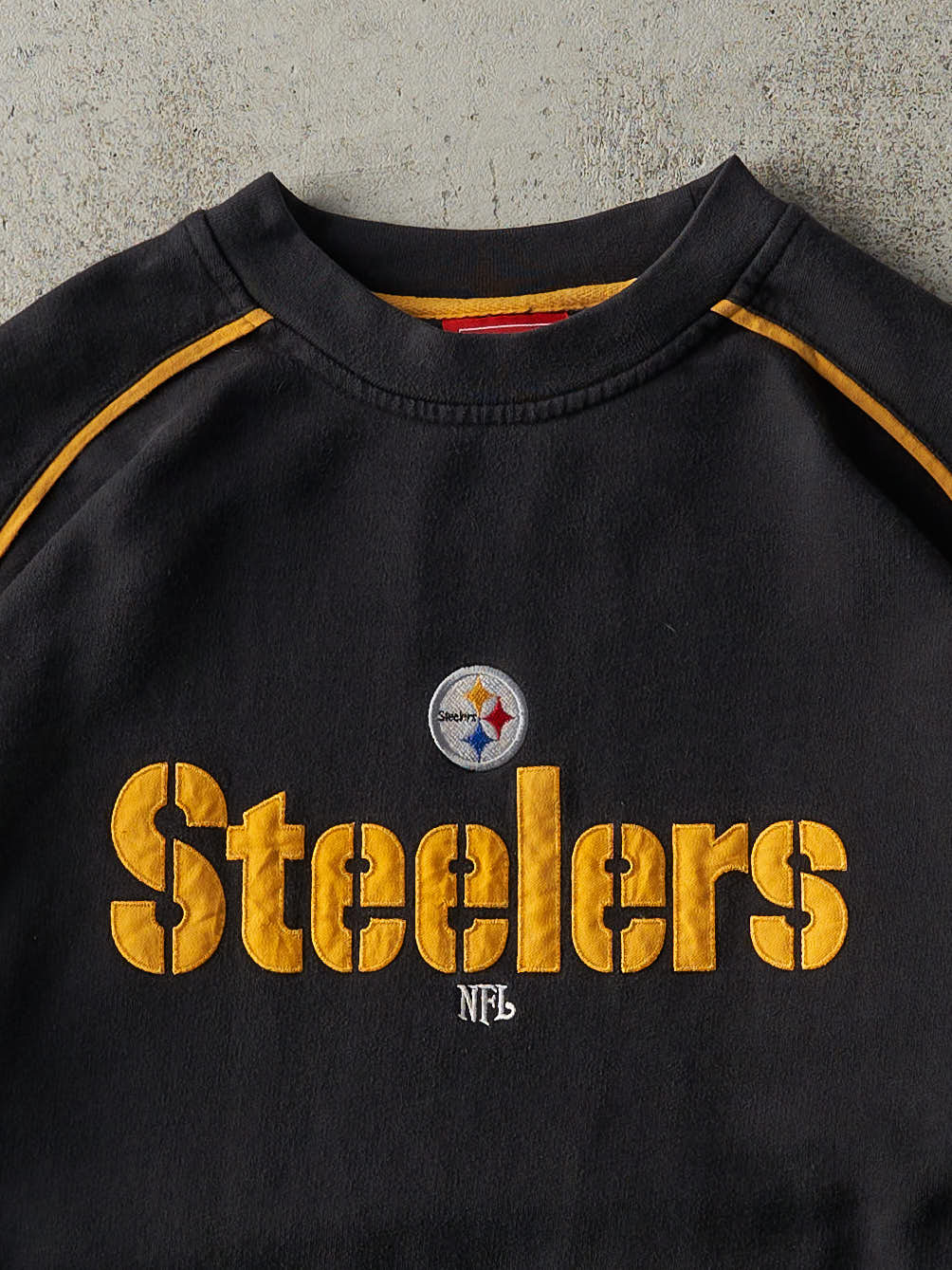 Vintage Y2K Black Pittsburgh Steelers Crewneck (L)