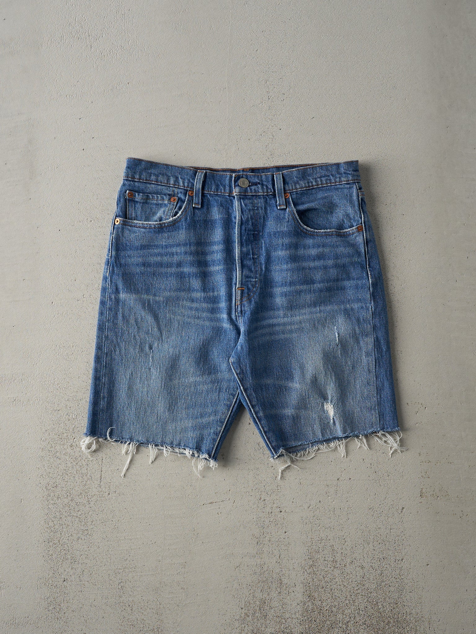 Vintage Y2K Mid Wash Levi's 501 Cut Off Jean Shorts (31x8)