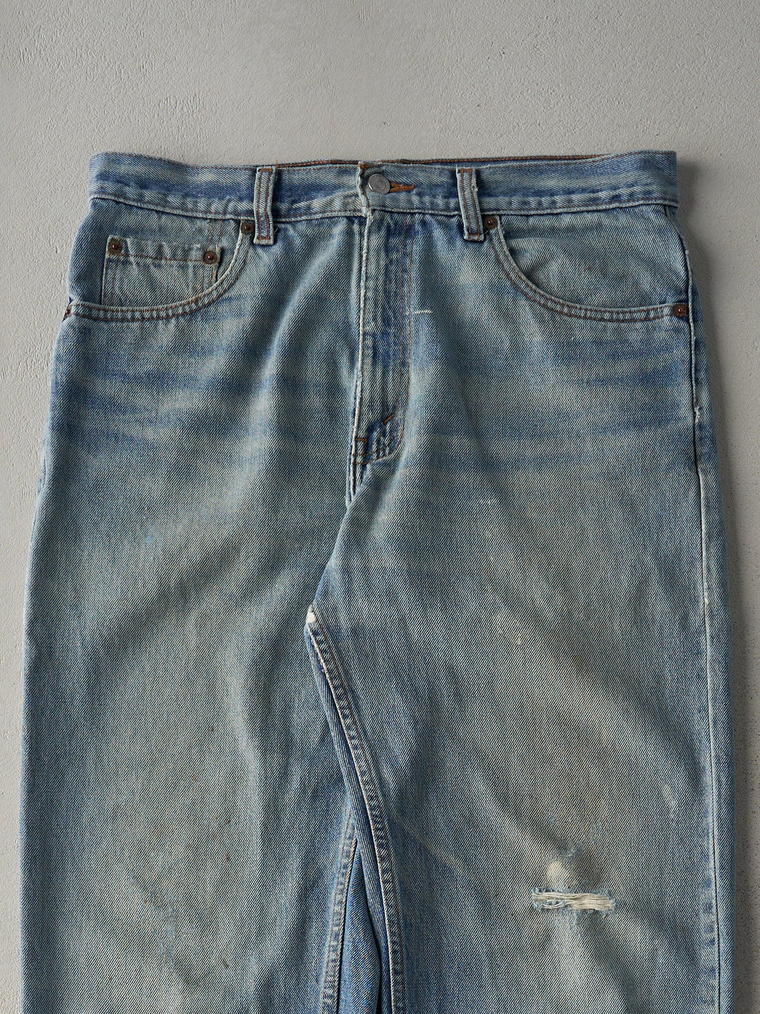 Vintage 80s Light Wash Levi's 550 Relaxed Fit Tapered Leg Jeans (34x34)