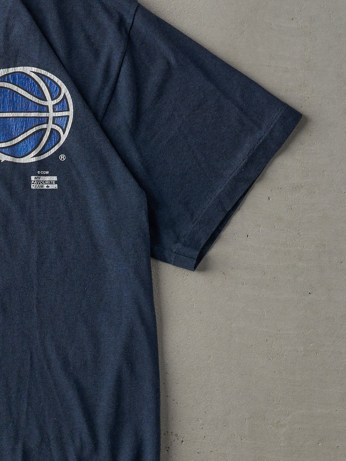 Vintage 90s Navy Blue Orlando Magic Basketball Tee (M)