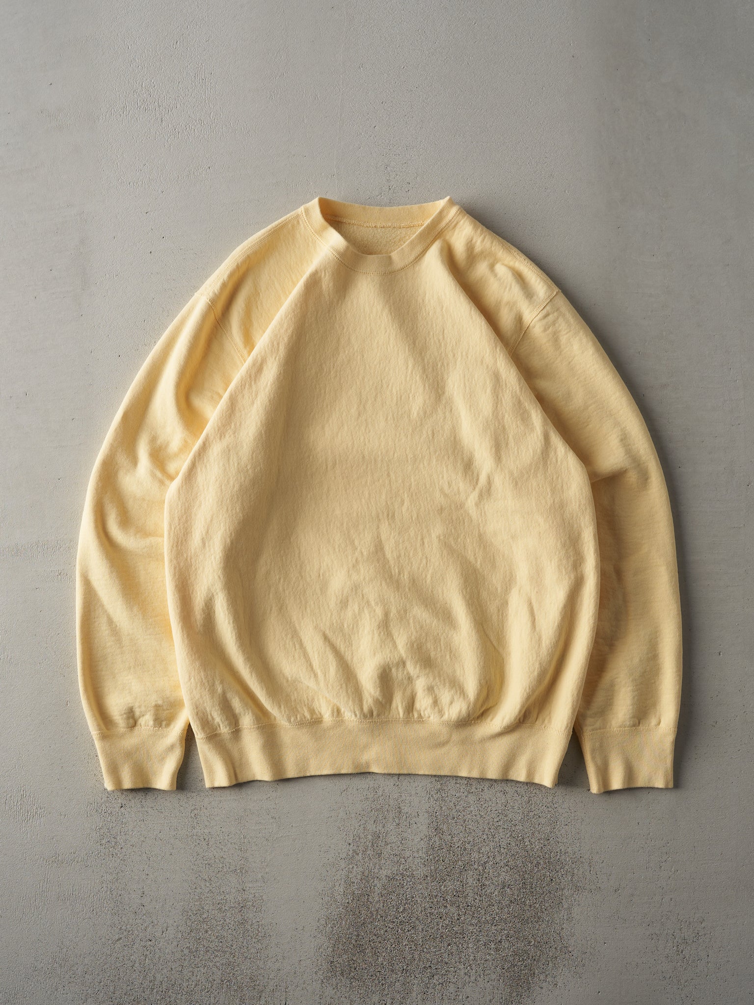 Vintage 90s Light Yellow Blank Crewneck (L)