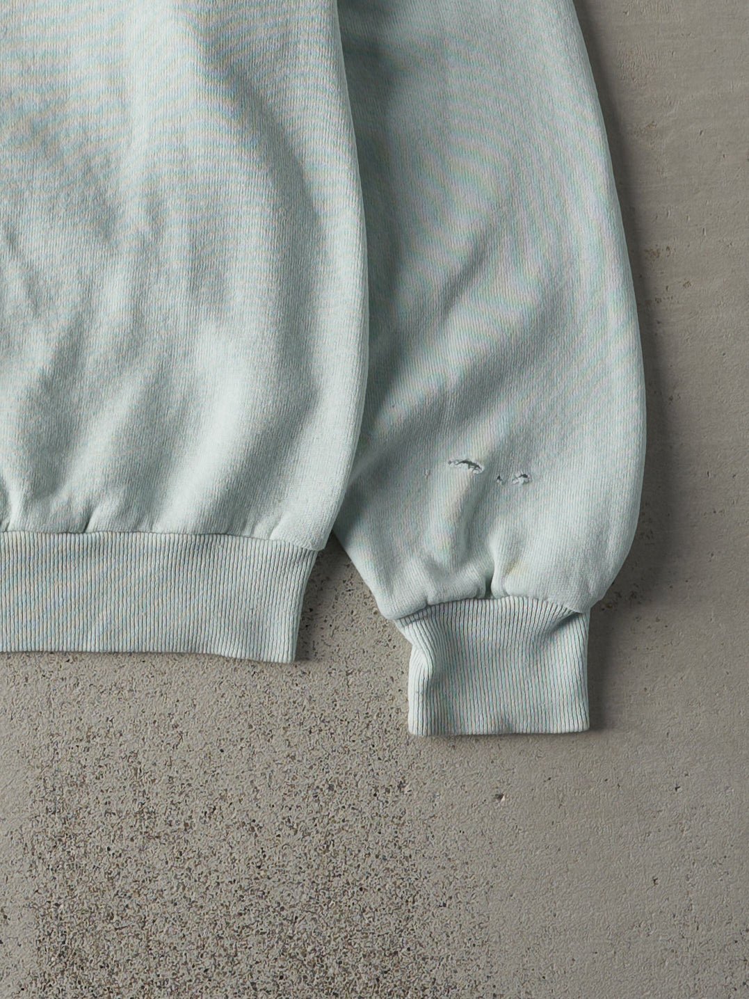 Vintage 80s Pale Blue Sid Mark Sounds of Sinatra Embroidered Crewneck (M)