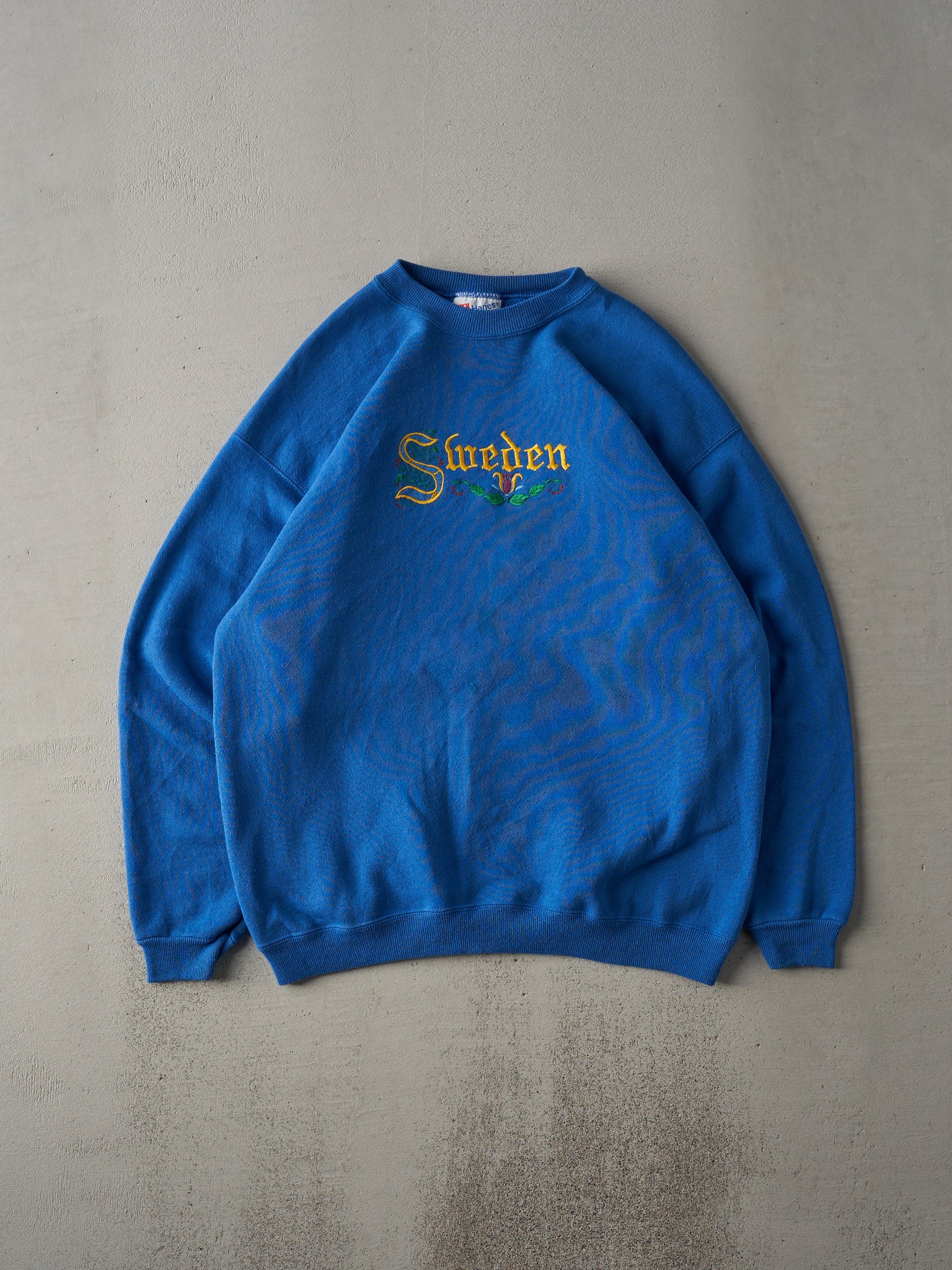 Vintage 90s Cobalt Blue Sweden Embroidered Crewneck (M)