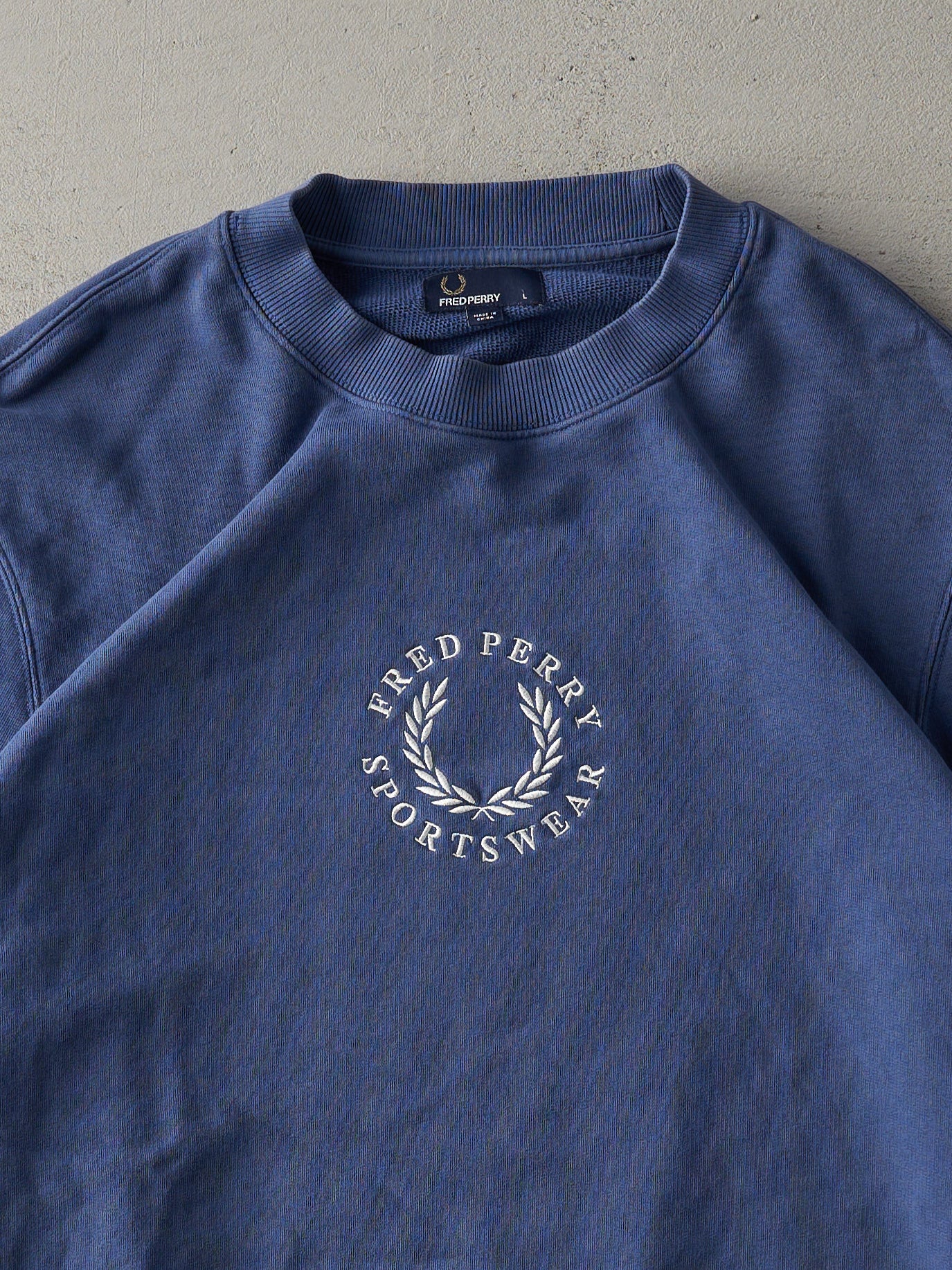 Vintage 90s Blue Fred Perry Embroidered Crewneck (L)