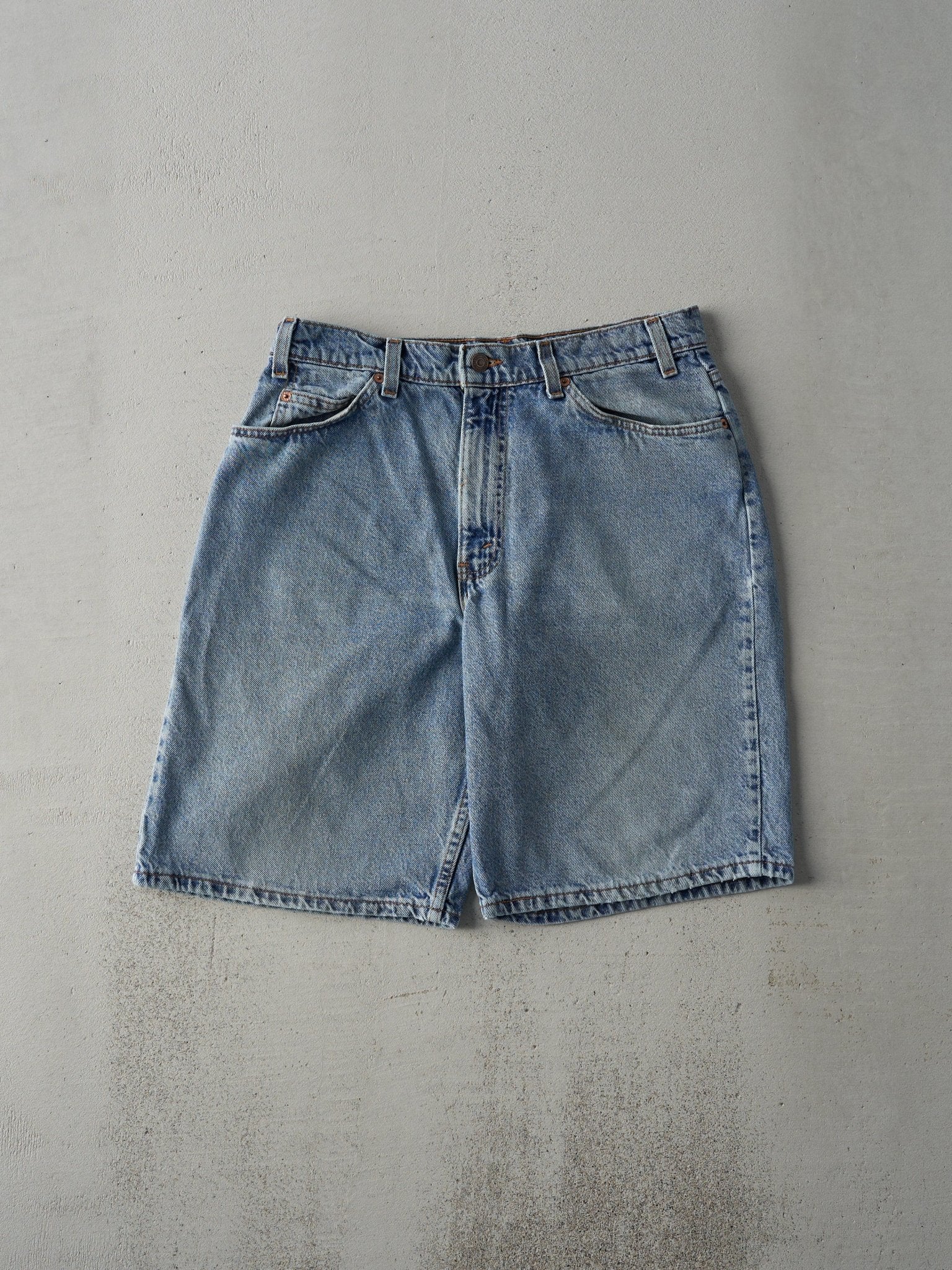 Vintage 90s Light Wash Levi's 560 Loose Fit Jean Shorts (32x10)
