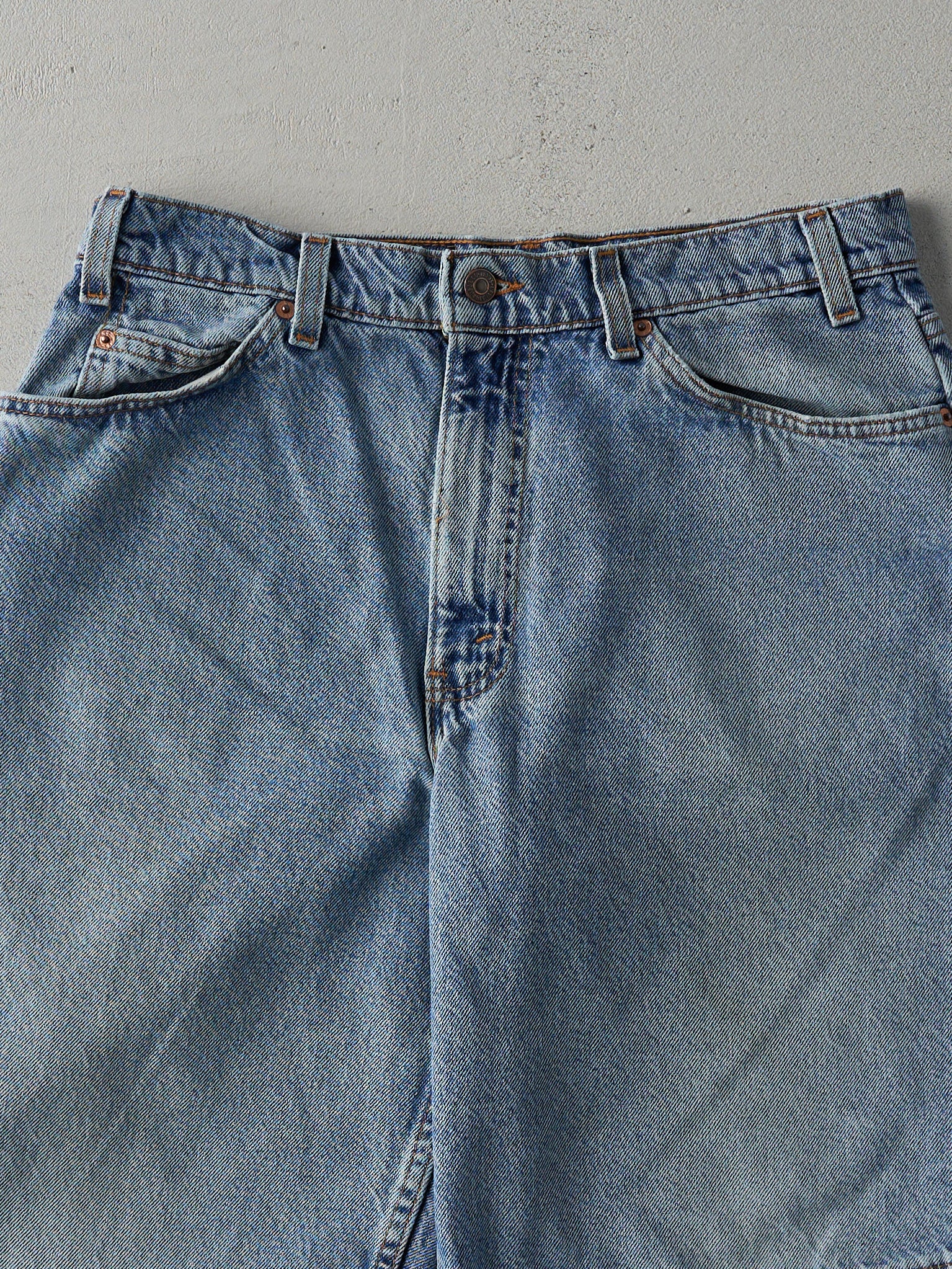 Vintage 90s Light Wash Levi's 560 Loose Fit Jean Shorts (32x10)
