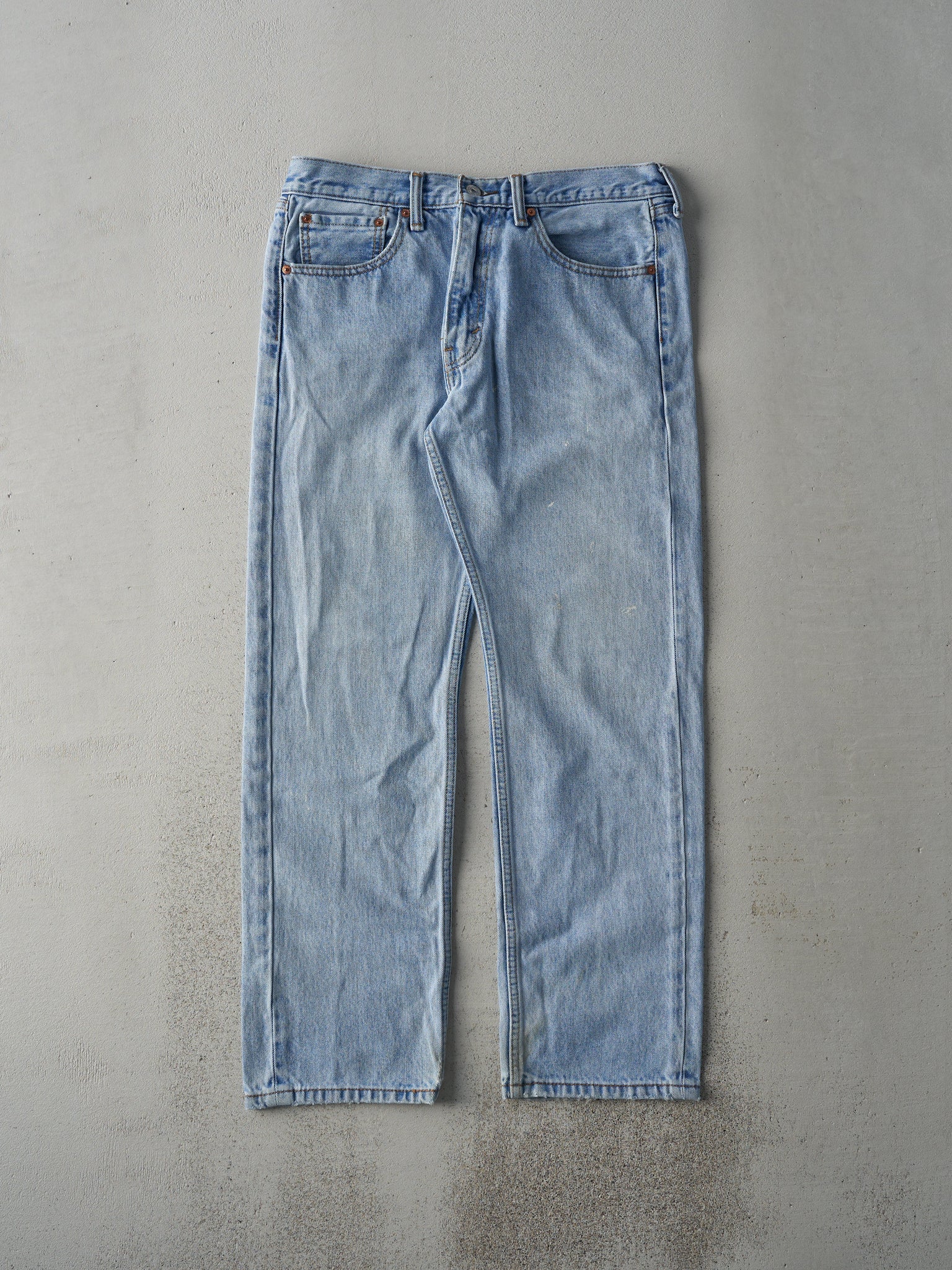 Vintage Y2K Light Wash Levi's 505 Jeans (32x28)