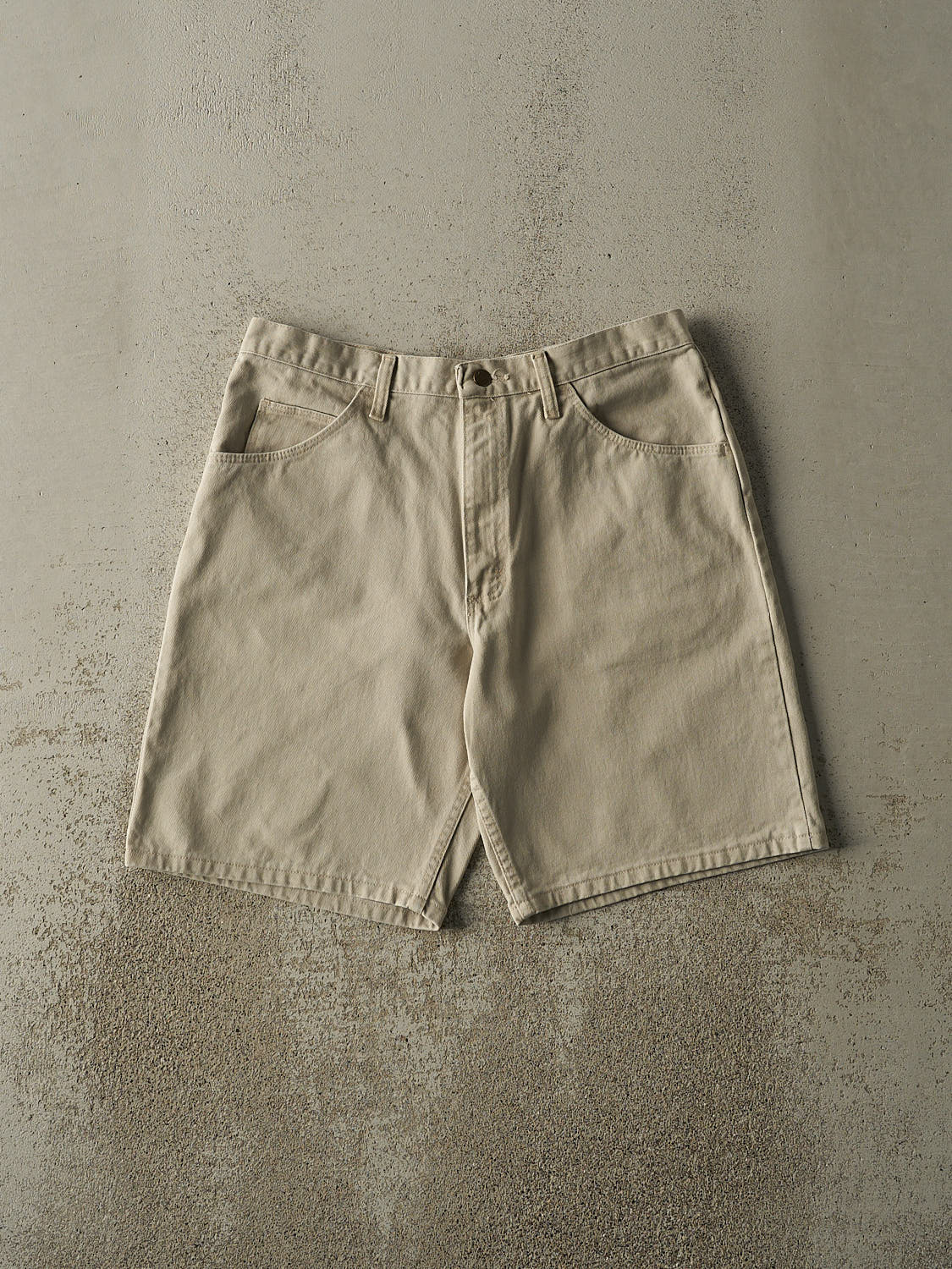 Vintage 90s Beige Wrangler Denim Shorts (33x10)