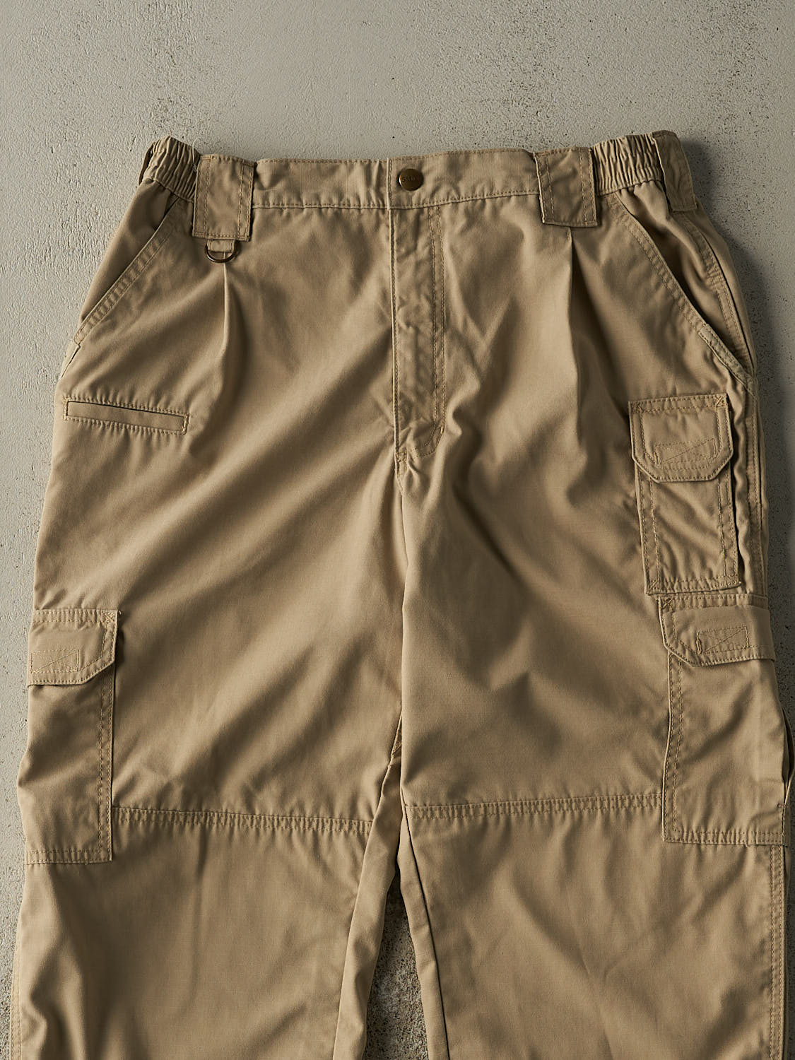 Vintage 90s Beige 5.11 Tactical Cargo Pants (32x29.5)
