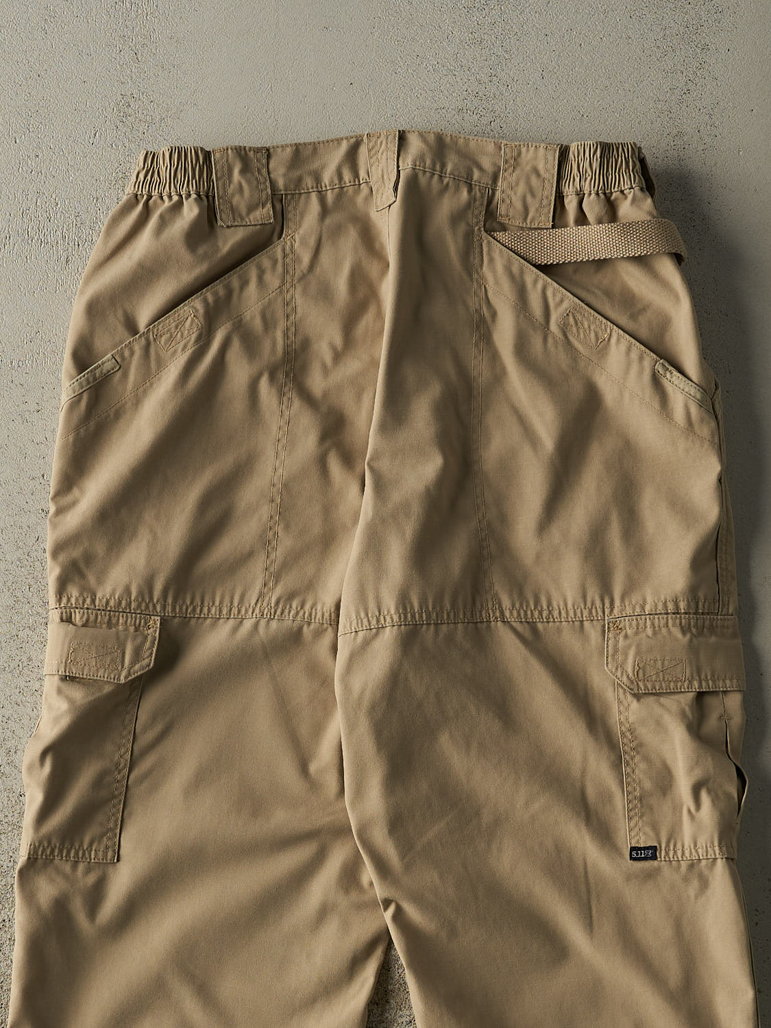 Vintage 90s Beige 5.11 Tactical Cargo Pants (32x29.5)