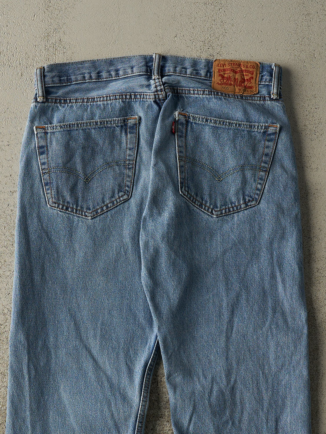Vintage Y2K Light Wash Levi's 505 Jeans (32x29)