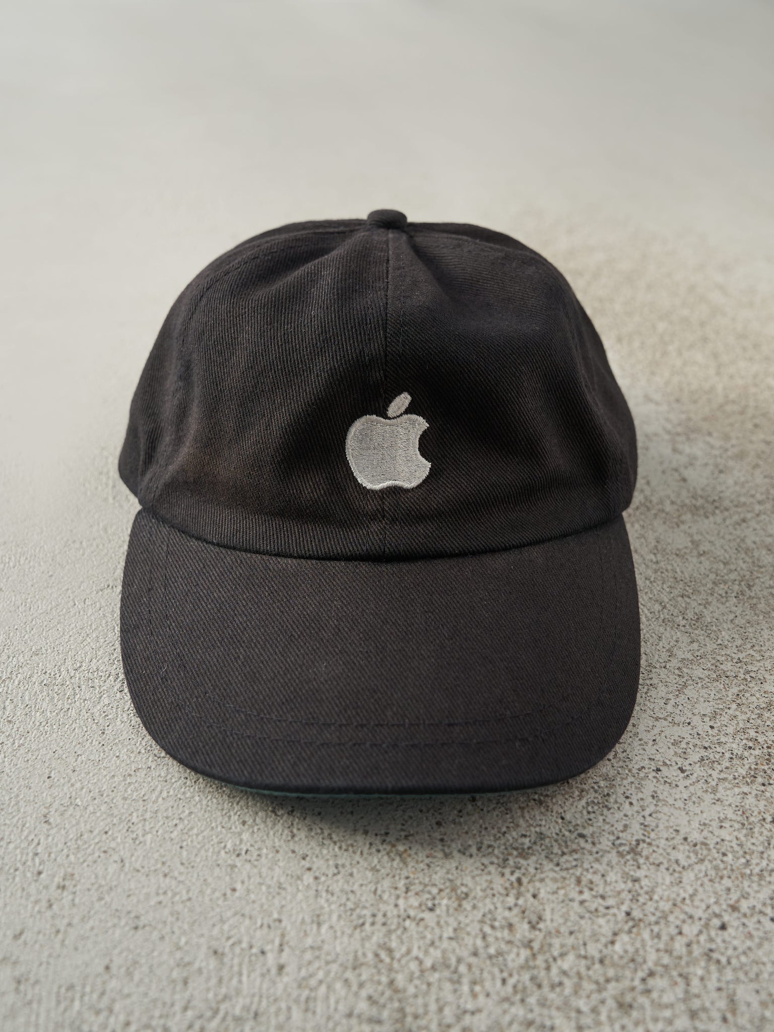 Vintage RARE 90s Black Embroidered Apple Logo Leather Strap Back Hat