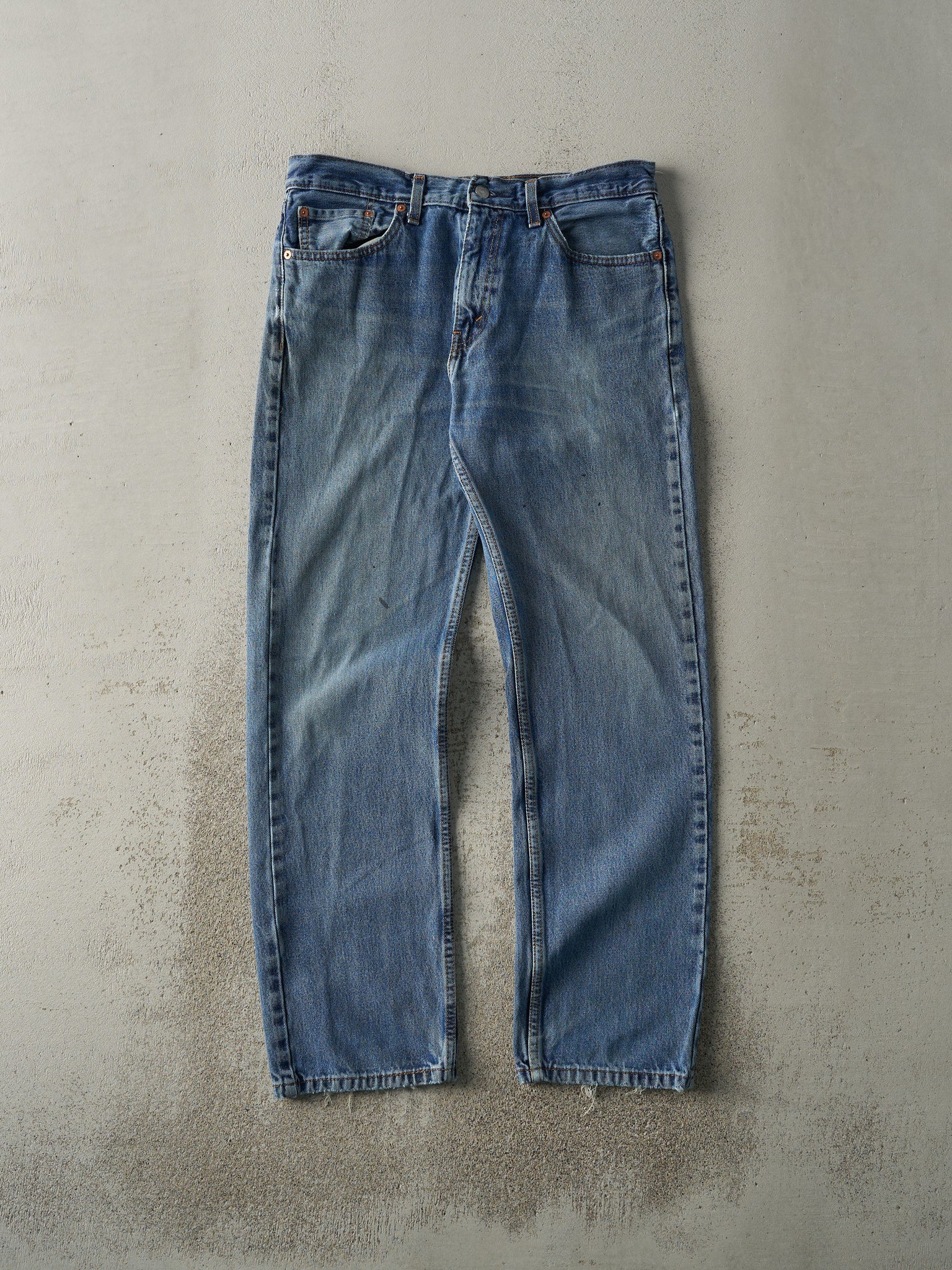 Vintage Y2K Mid Wash Levi's 505 Jeans (33x30.5)