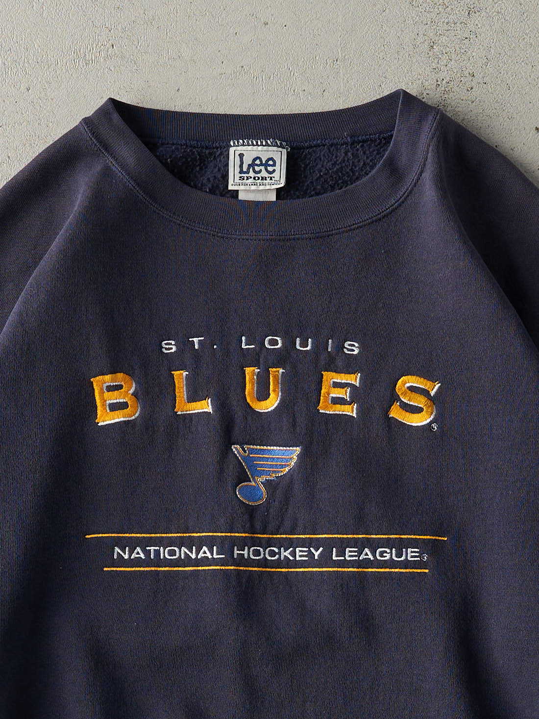 Vintage 90s Navy Blue Embroidered St. Louis Blues Crewneck (L)