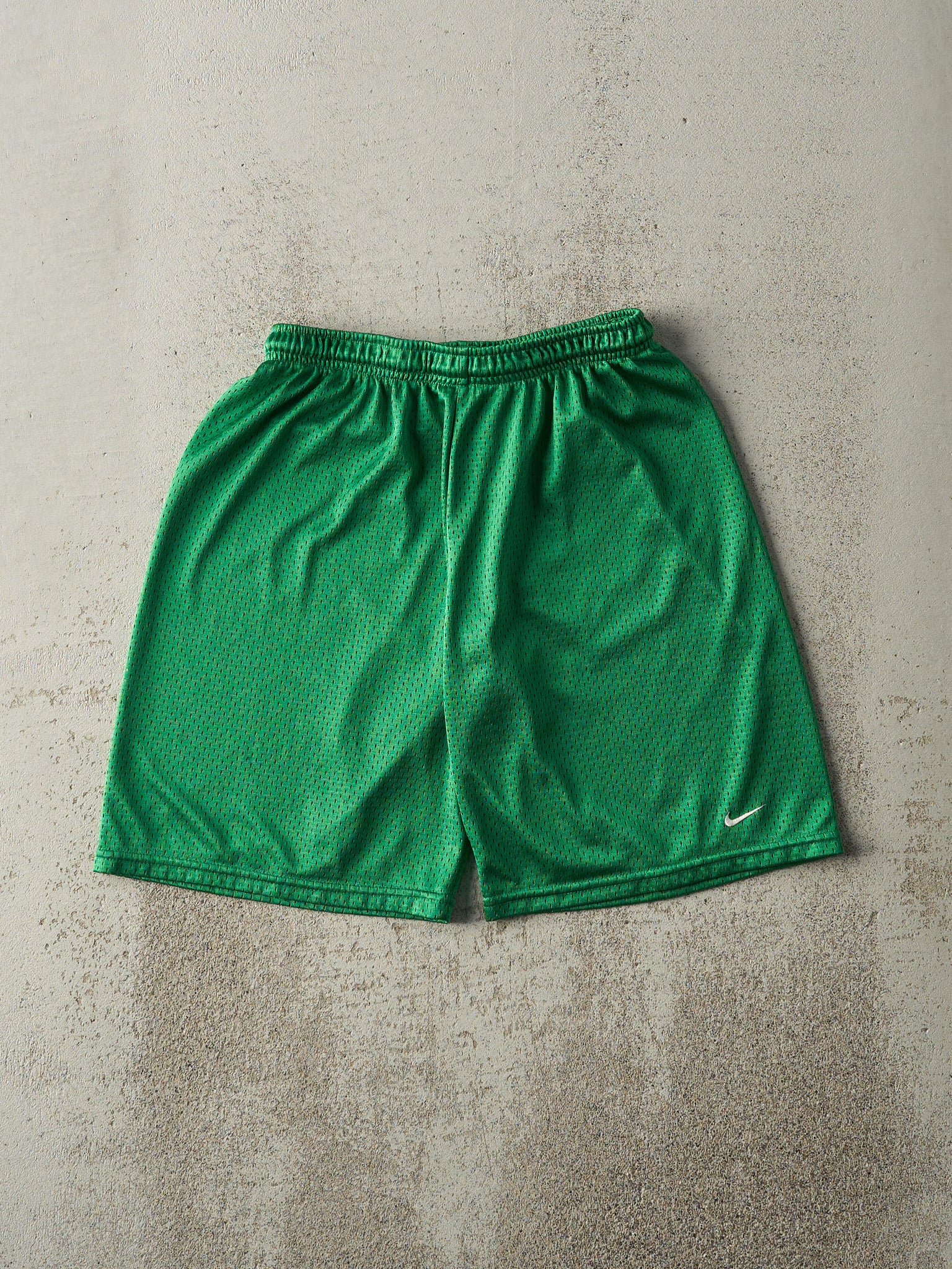 Vintage Y2K Green Nike Basketball Shorts (25x9)