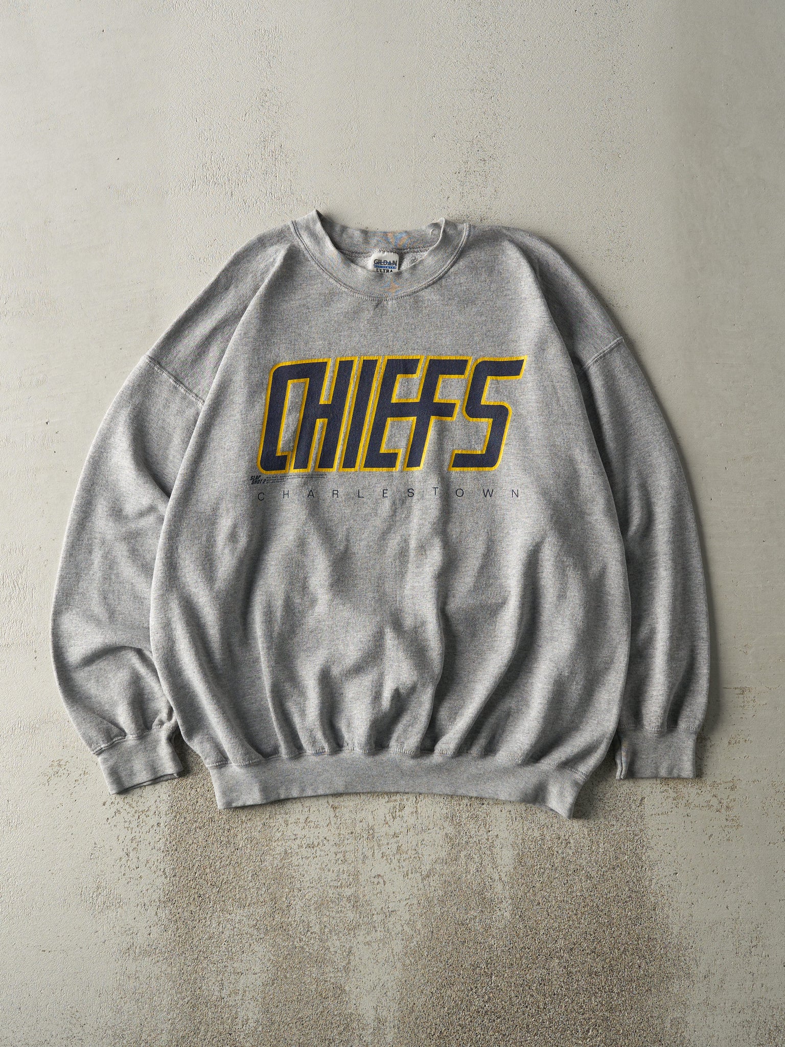 Vintage Y2K Grey Charlestown Chiefs Slap Shot 2 Crewneck (XL)