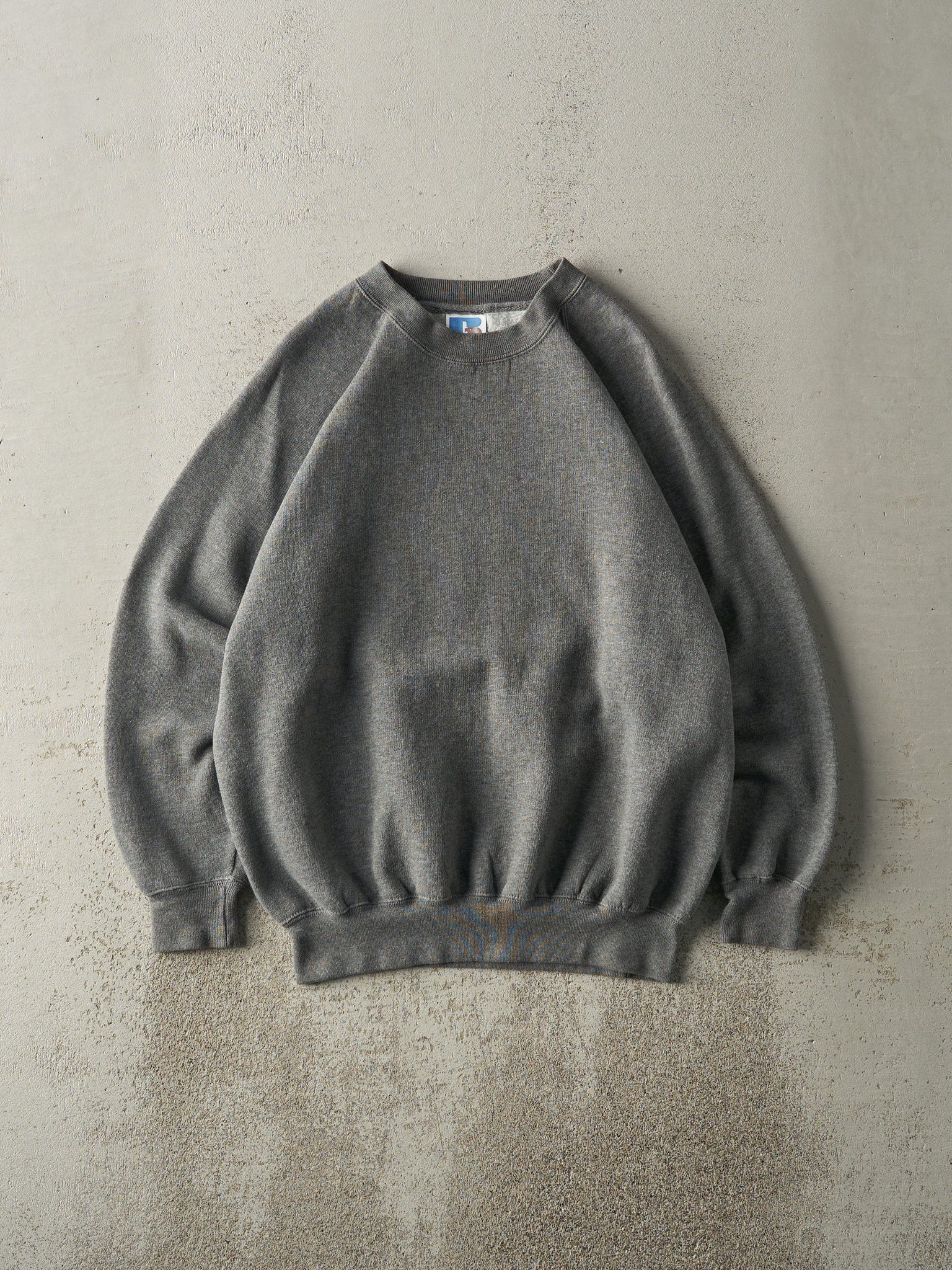 Vintage 90s Charcoal Grey Russell Athletic Blank Crewneck (M)