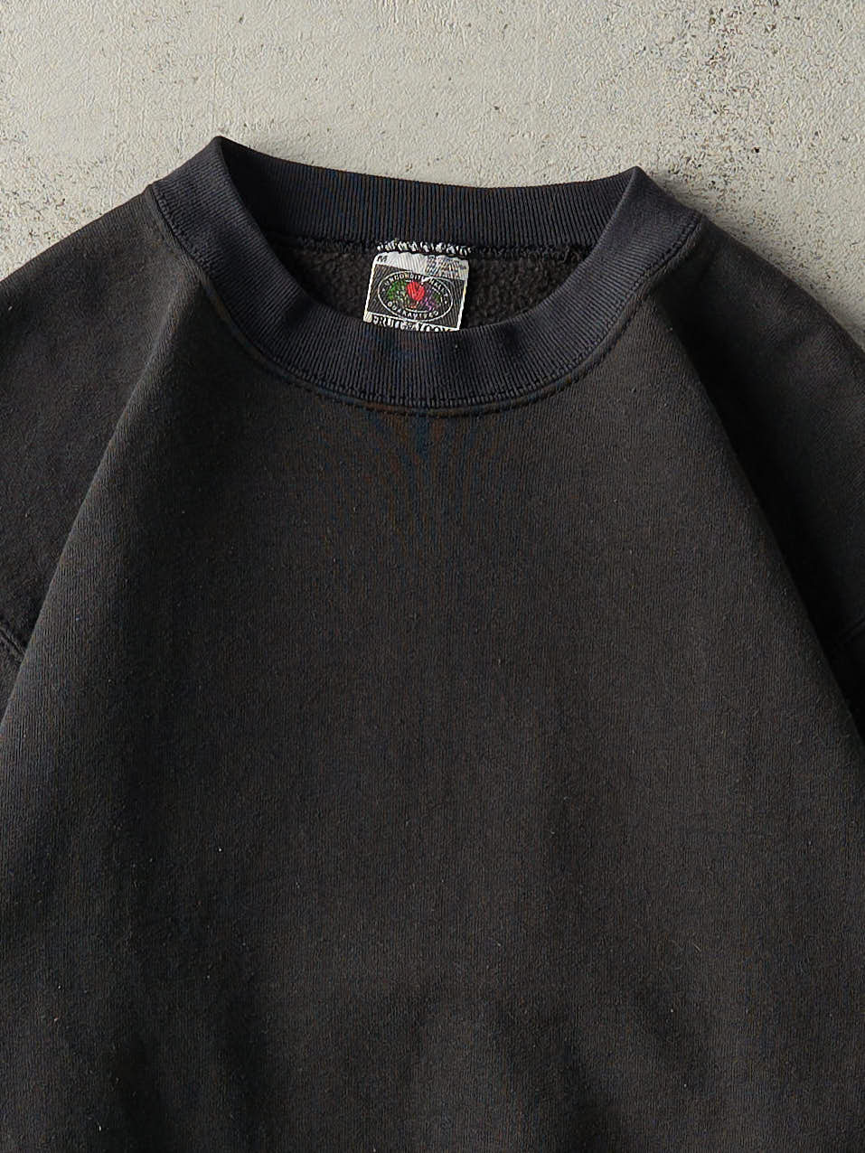 Vintage 90s Faded Black Blank Crewneck (M)