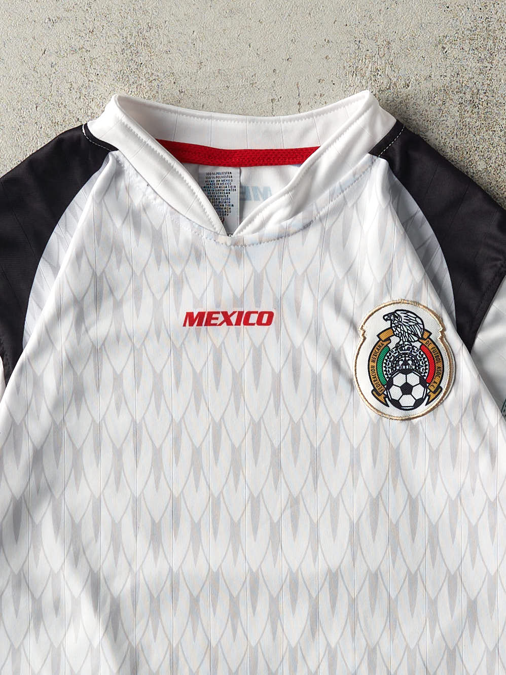 Vintage Y2K White Mexico Soccer Jersey (S)