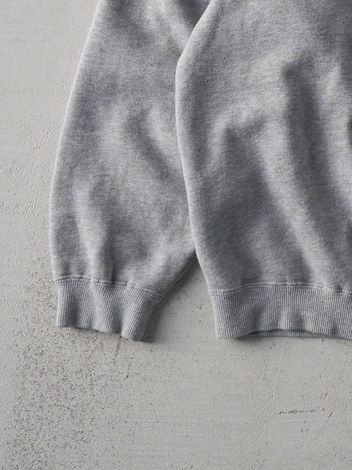 Vintage 97' Light Grey Looney Toons Embroidered Crewneck (XL)