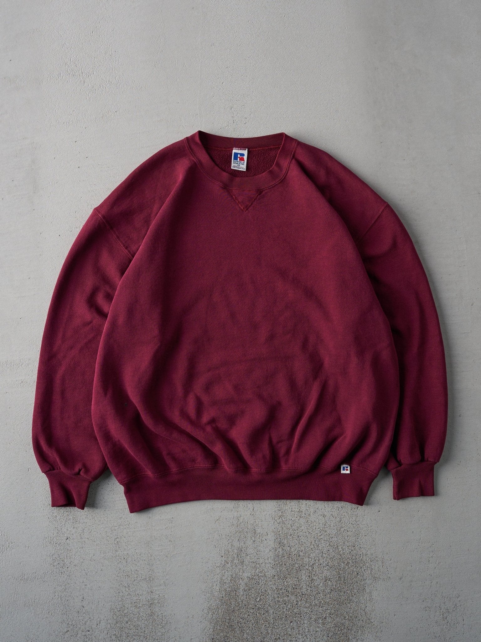 Vintage 90s Burgundy Russell Athletics Blank Crewneck (L)