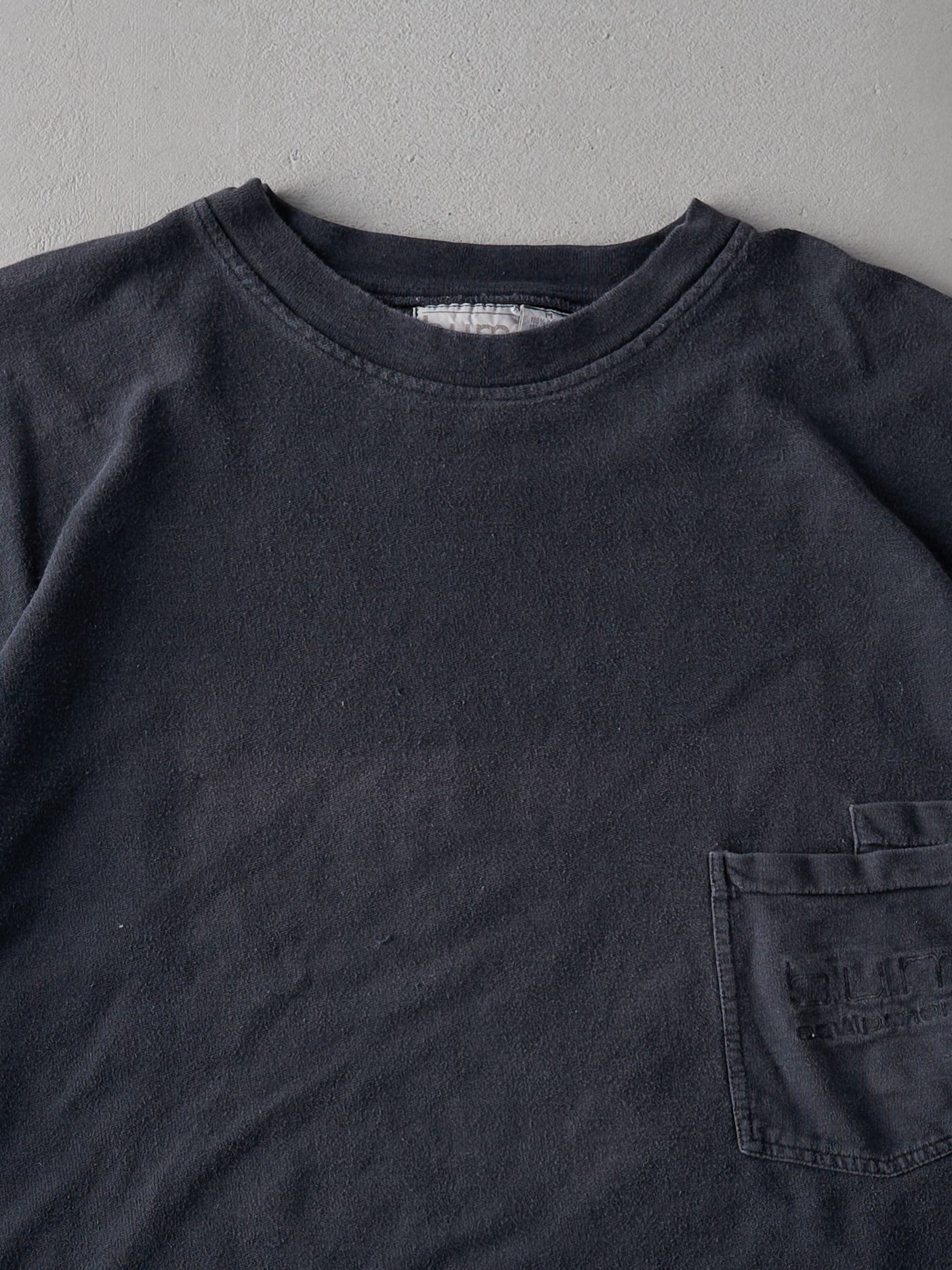 Vintage 90s Faded Black B.U.M. Equipment Blank Boxy Double Pocket Tee (L)