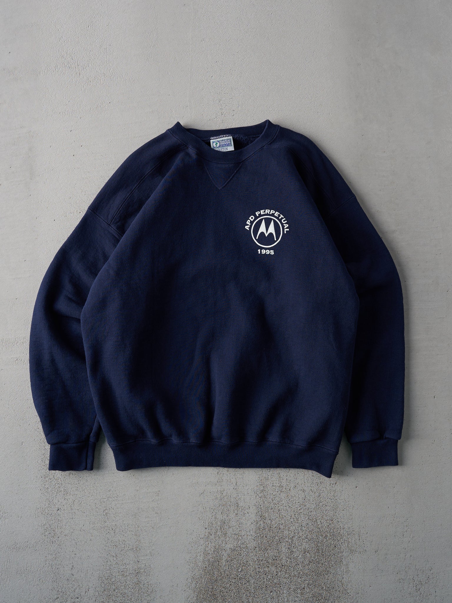 Vintage 95' Navy APD Perpetual Motorola Crewneck (L)